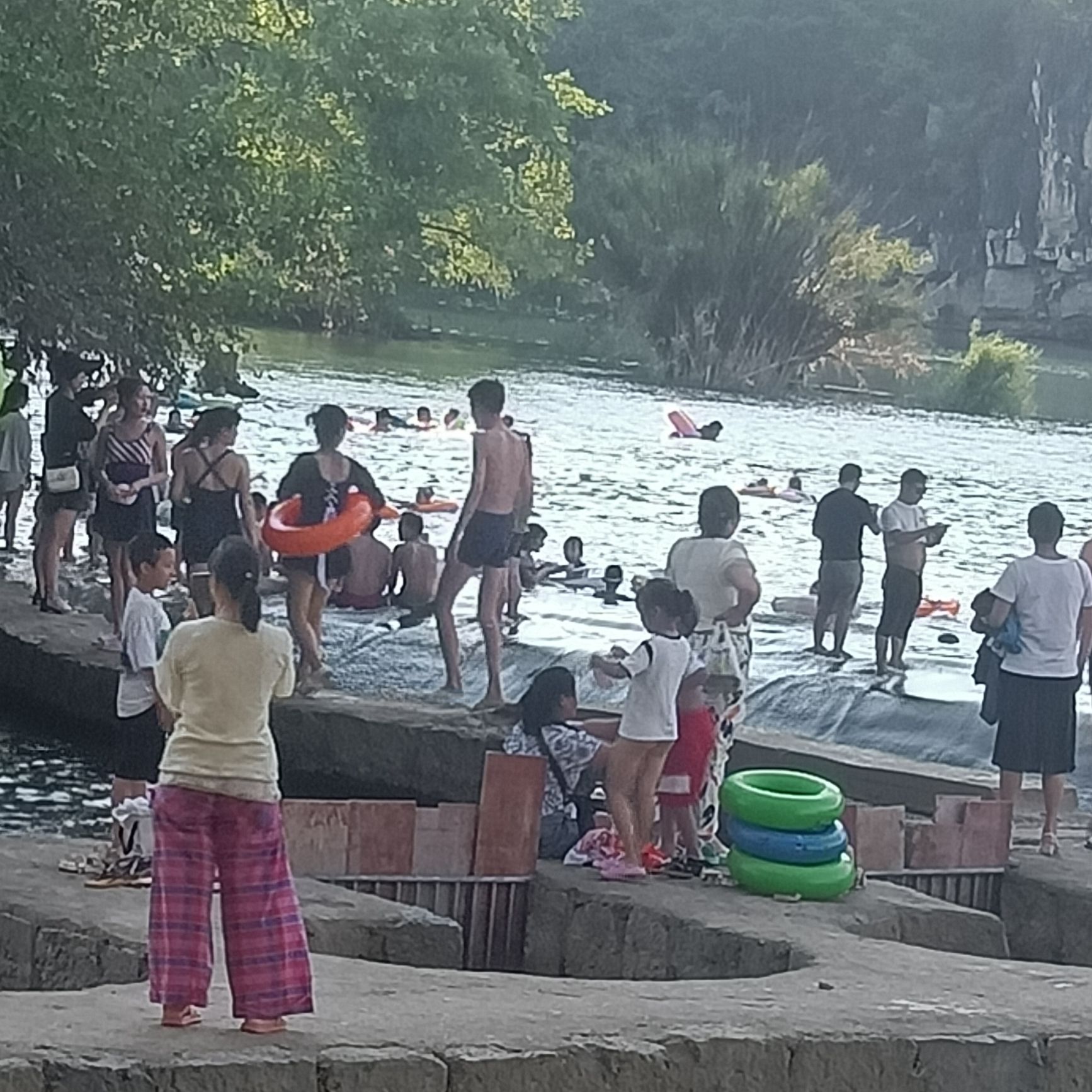 花溪村财狗坝天然浴场旅行图片 2