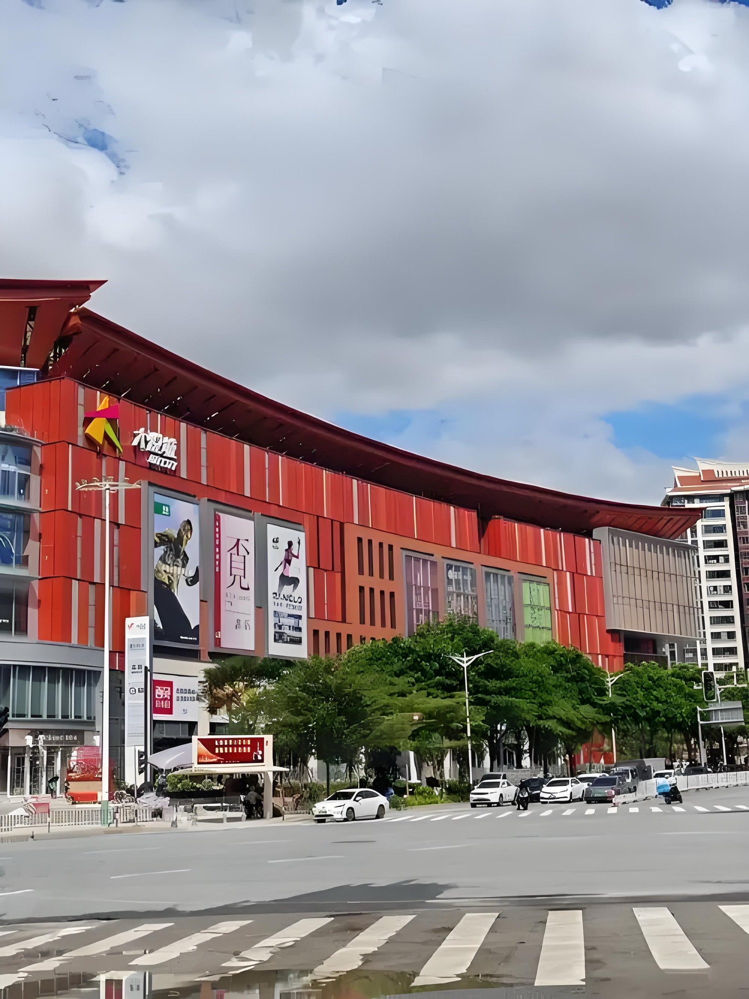 厦门大悦城C型广场旅行图片 2