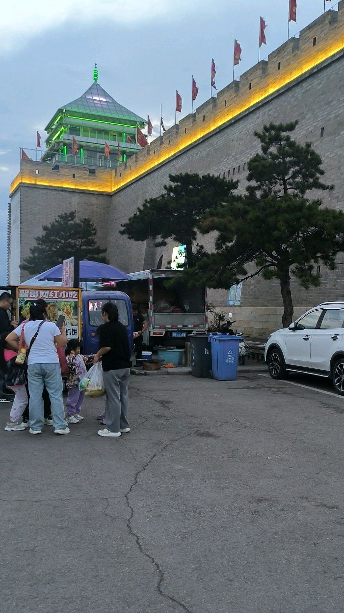 暖泉玻璃塔旅行图片 1