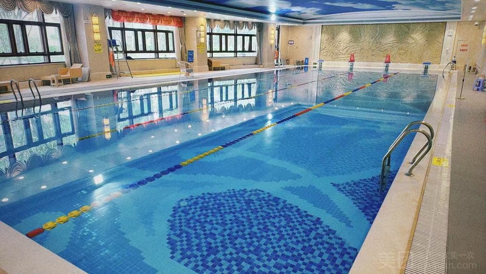 场地封面-领健恒温游泳健身(恒大成店)