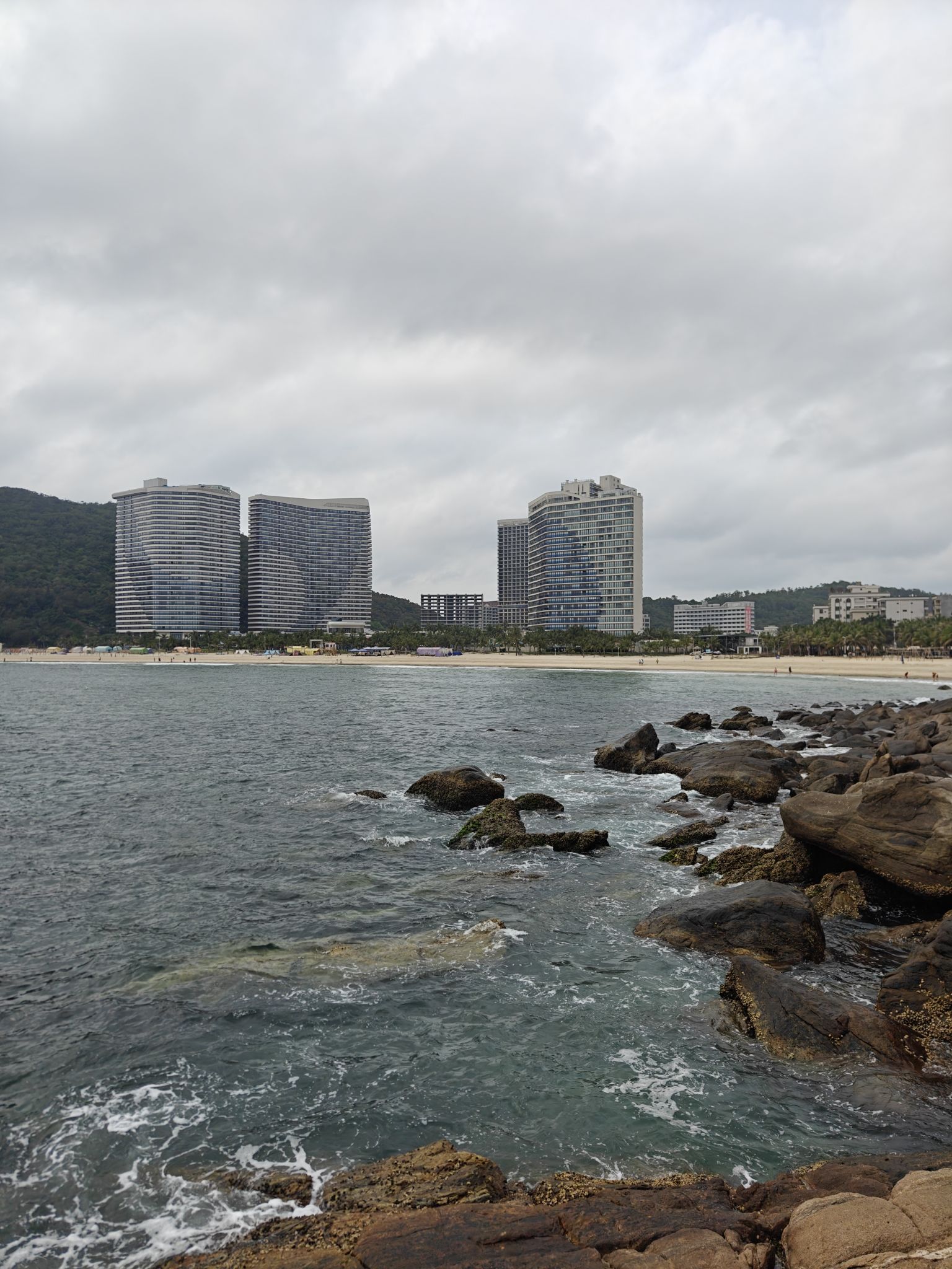 阳江市海陵岛游泳北洛湾景区