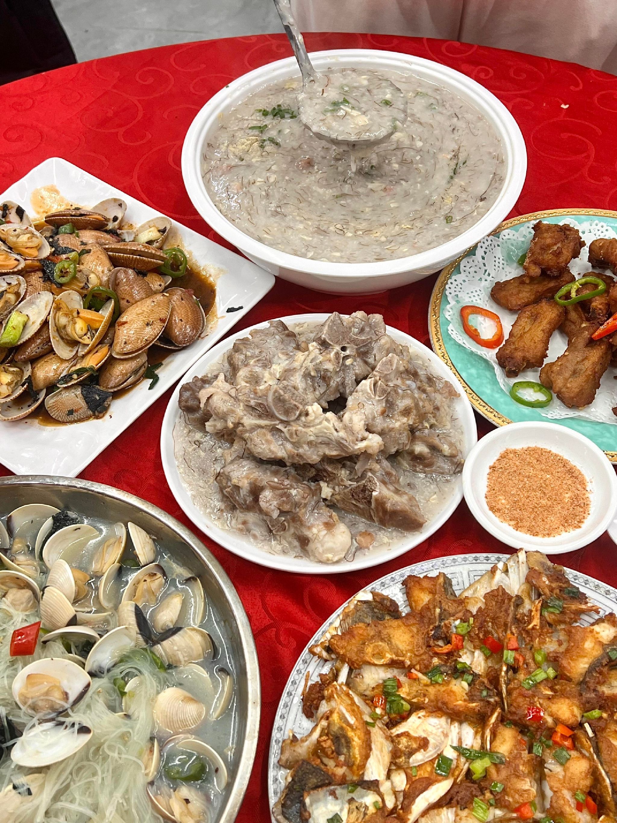 亿记西区咸猪骨粥