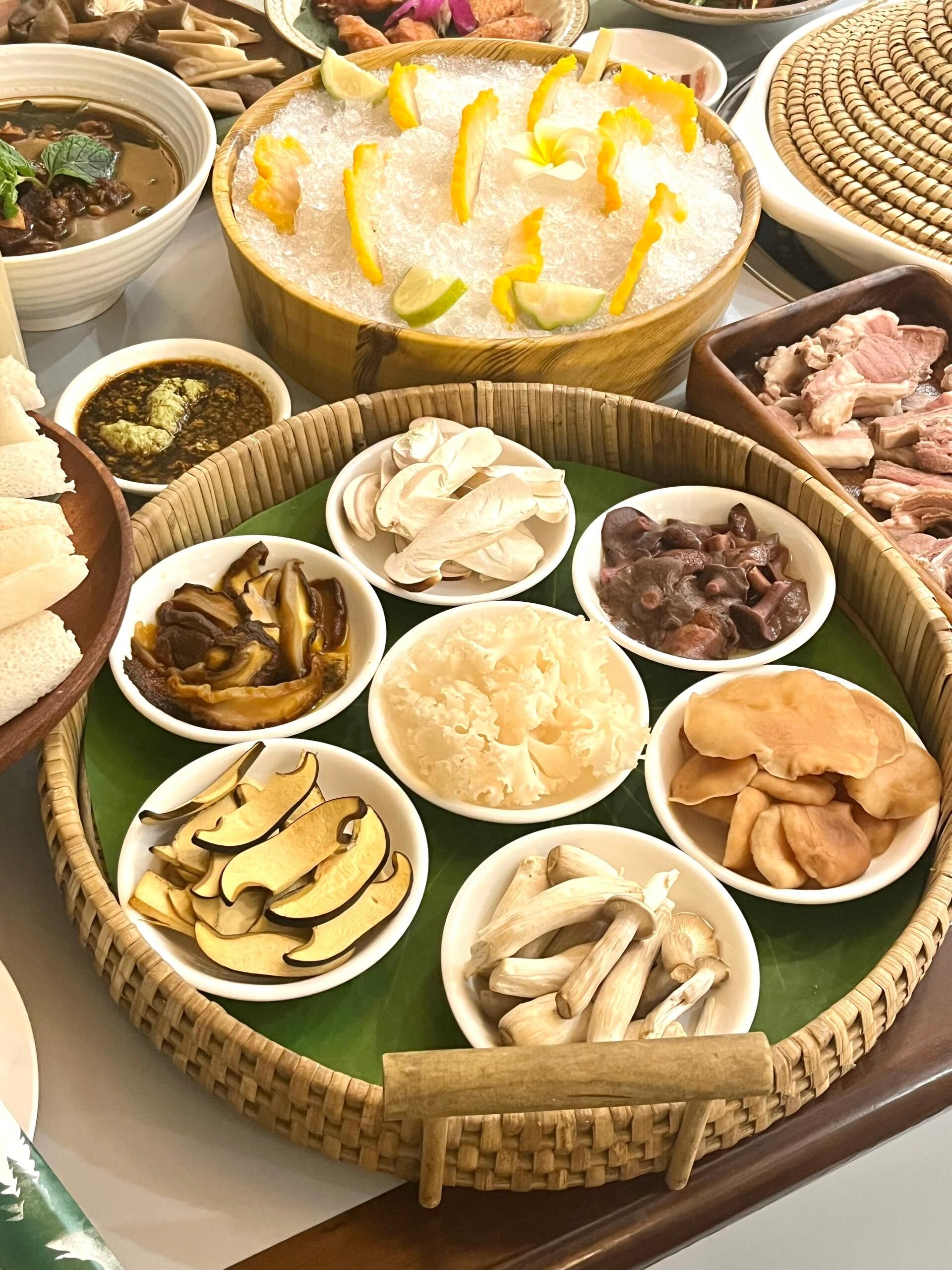 菌林天下·野生菌餐厅(澄海店)