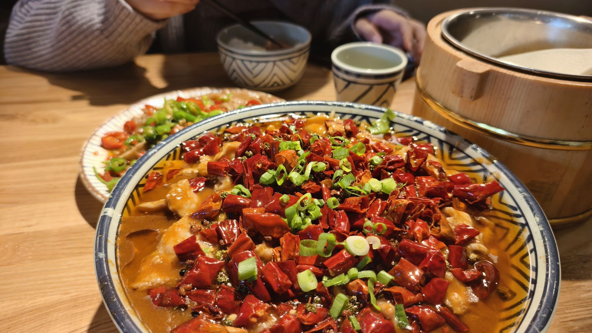 雾石青年餐厅(河北师大西门店)