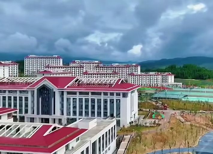 临沧职业学院