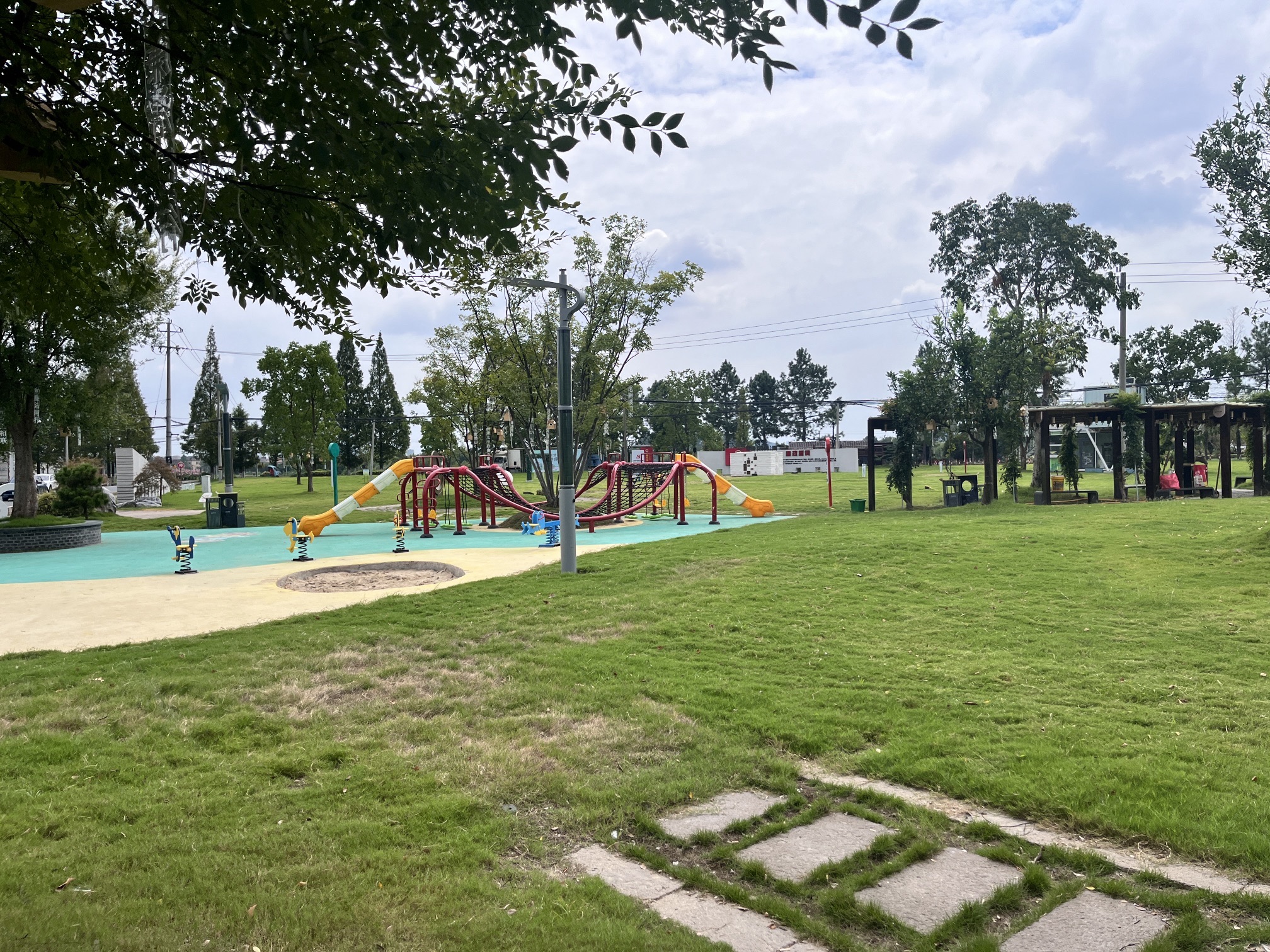 场地封面-山野露营·港南营地