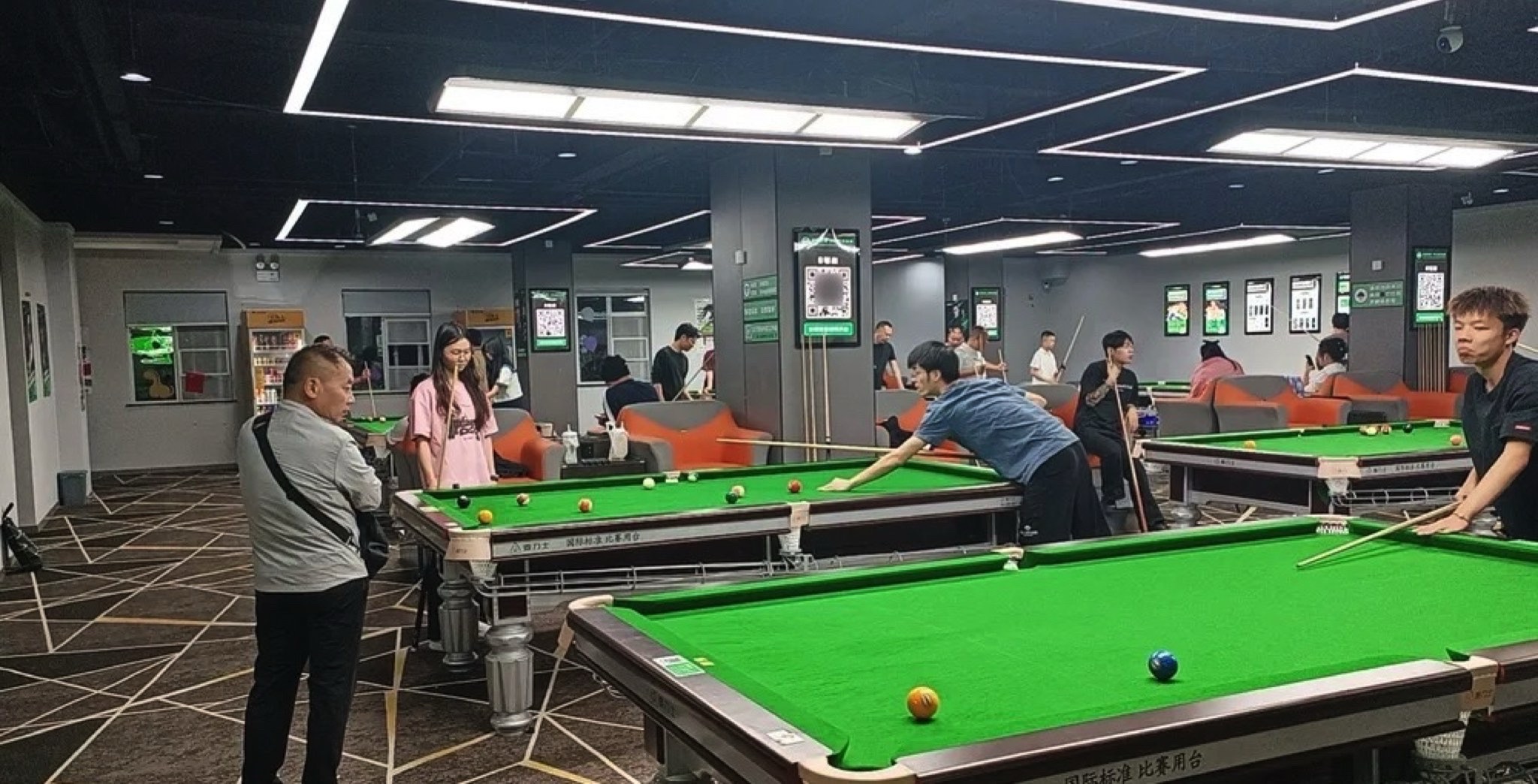 场地封面-熊猫球社24H自助台球(武胜路凯德广场店)