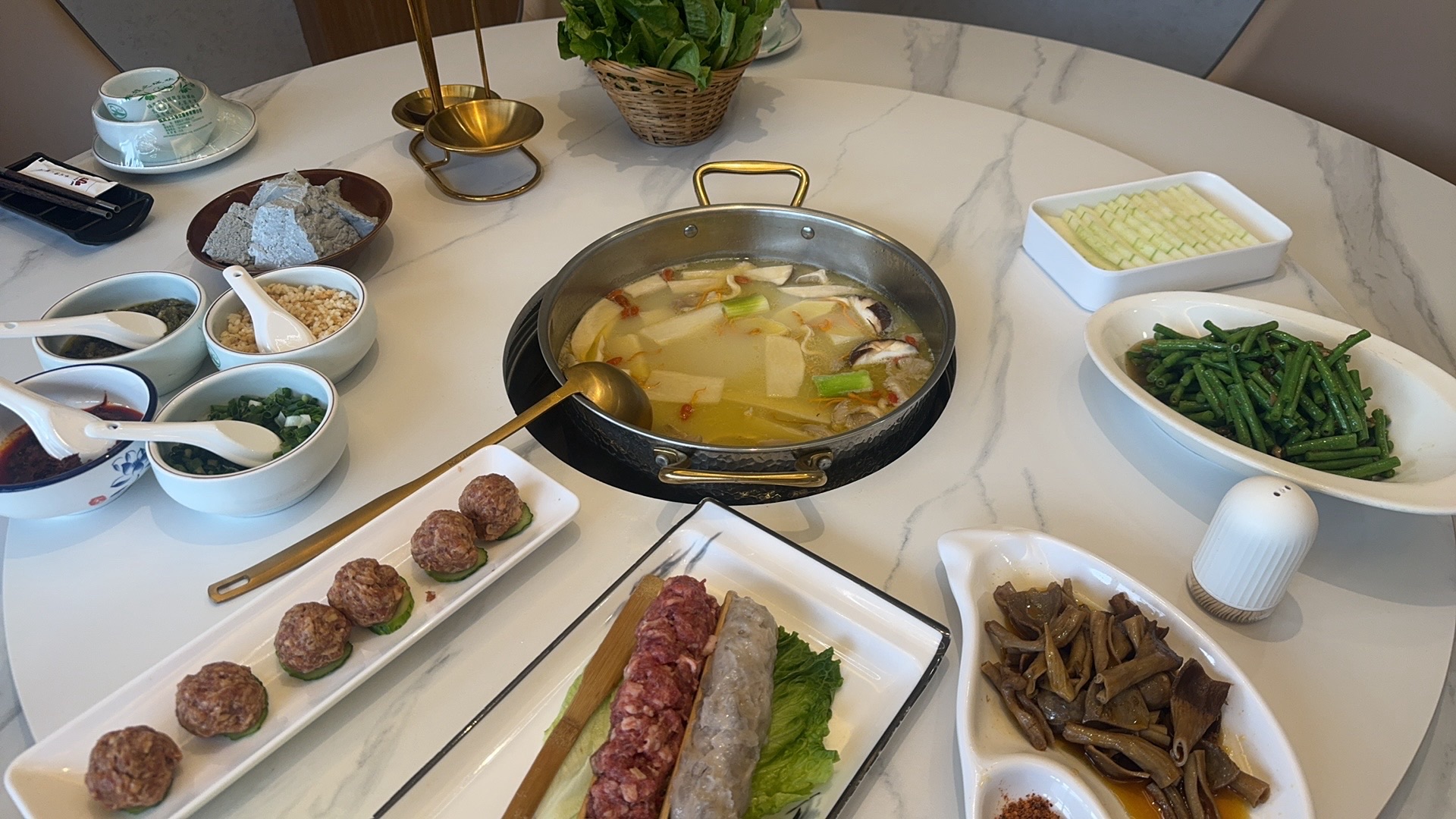 庸愚餐饮北山南养生餐厅
