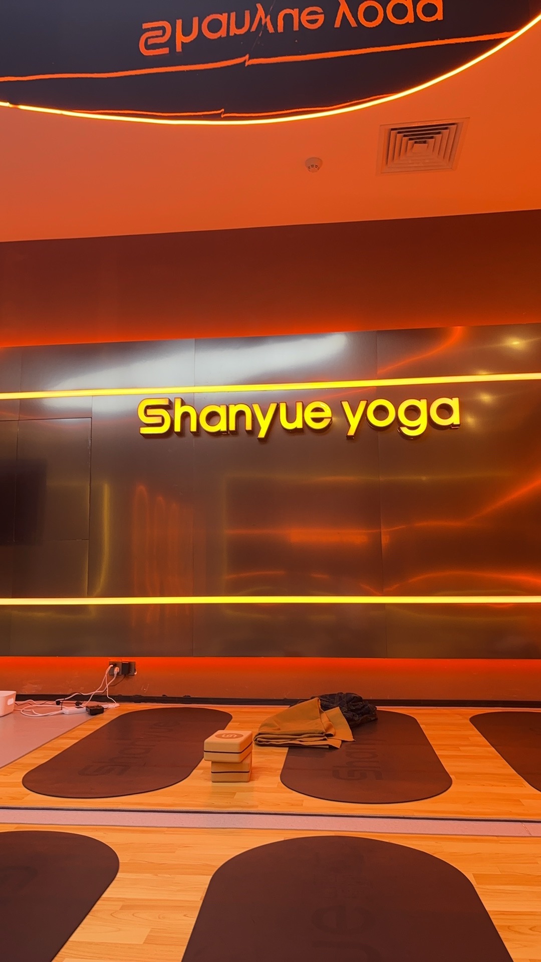 场地封面-山越瑜伽普拉提女子运动空间