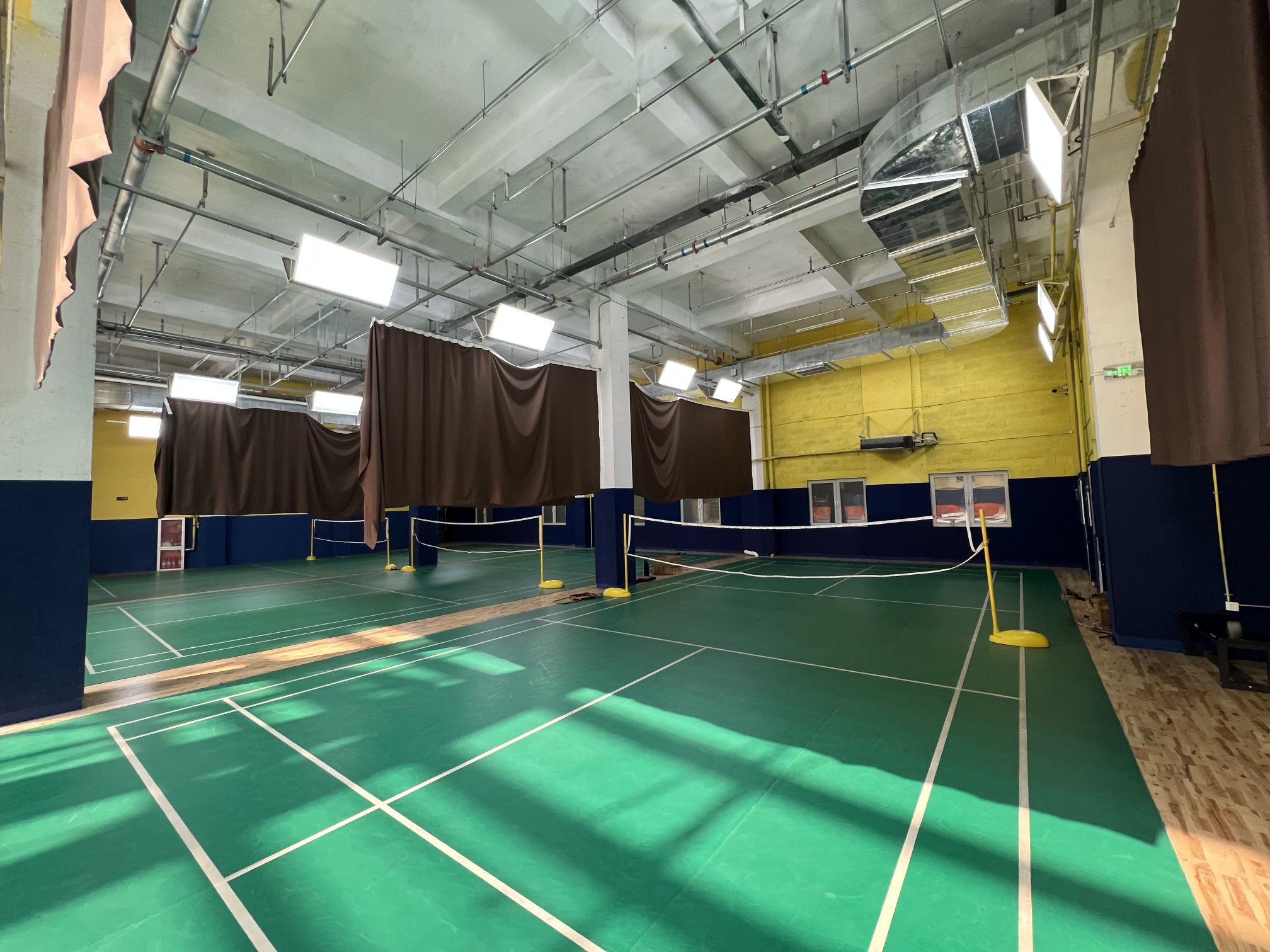 场地封面-搏燃体育羽毛球馆
