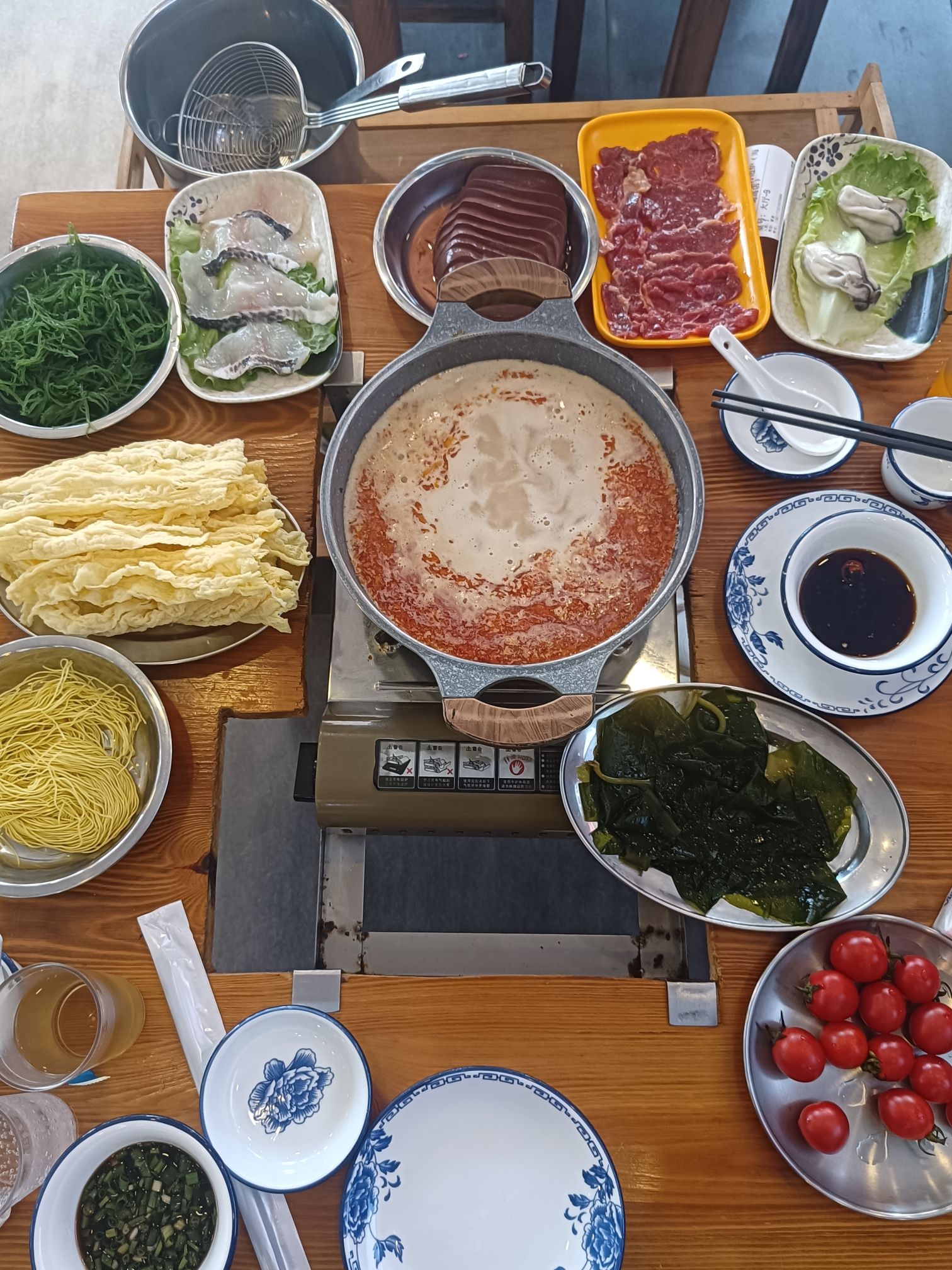 渔满舱海南特色打边炉(海甸岛海甸城店)
