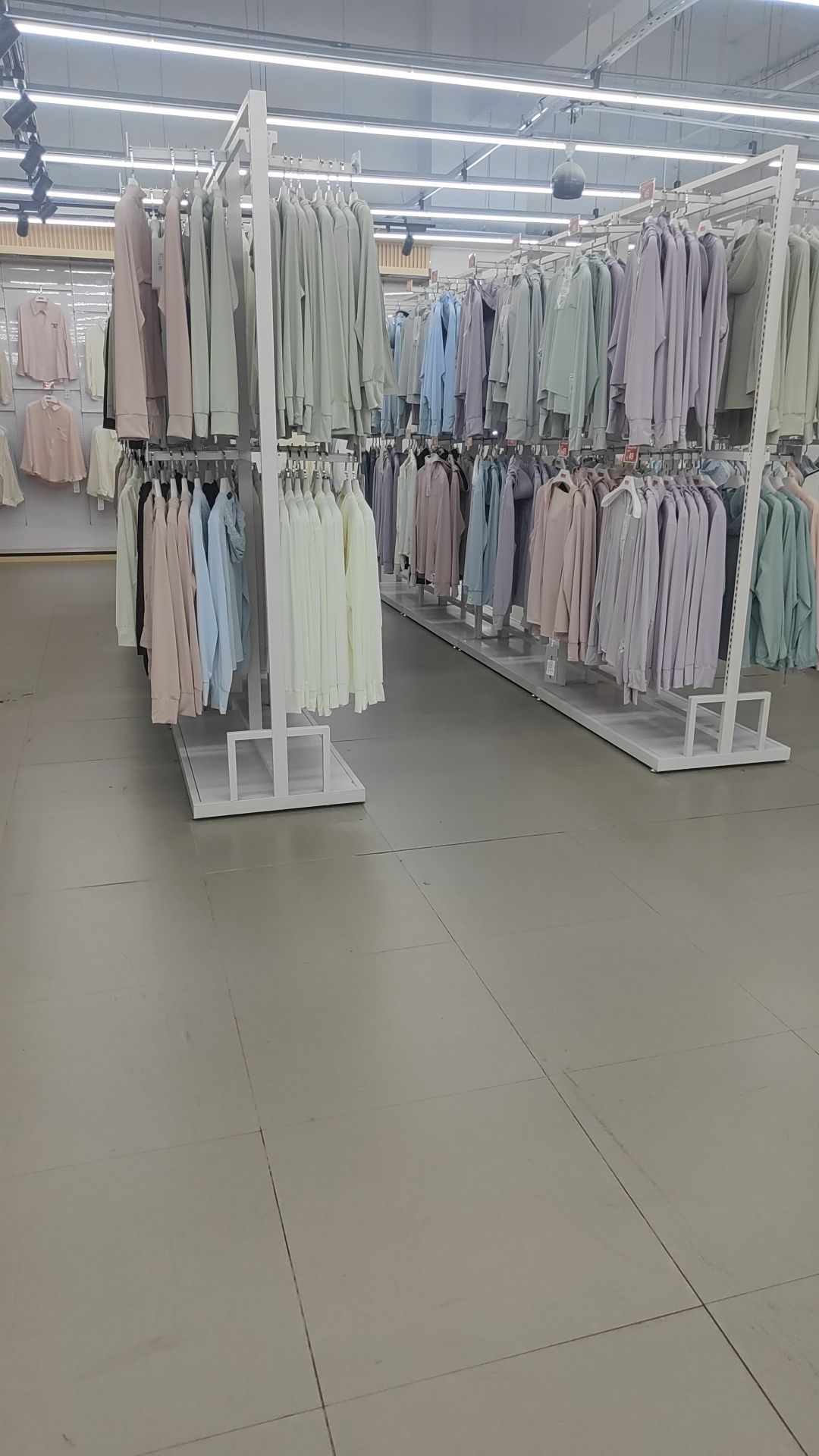 衣美汇服装超市