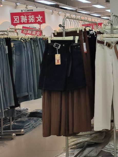 谢老板服装工厂店(连云港店)