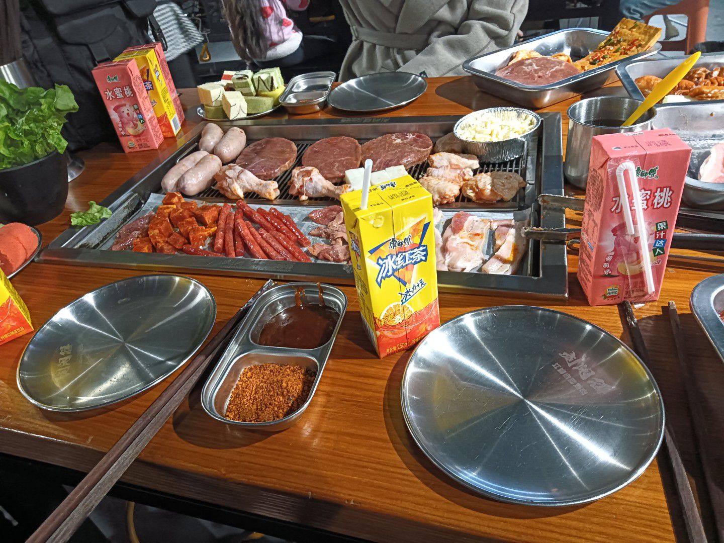 阿亲家·韩式无限烤肉(安岳店)