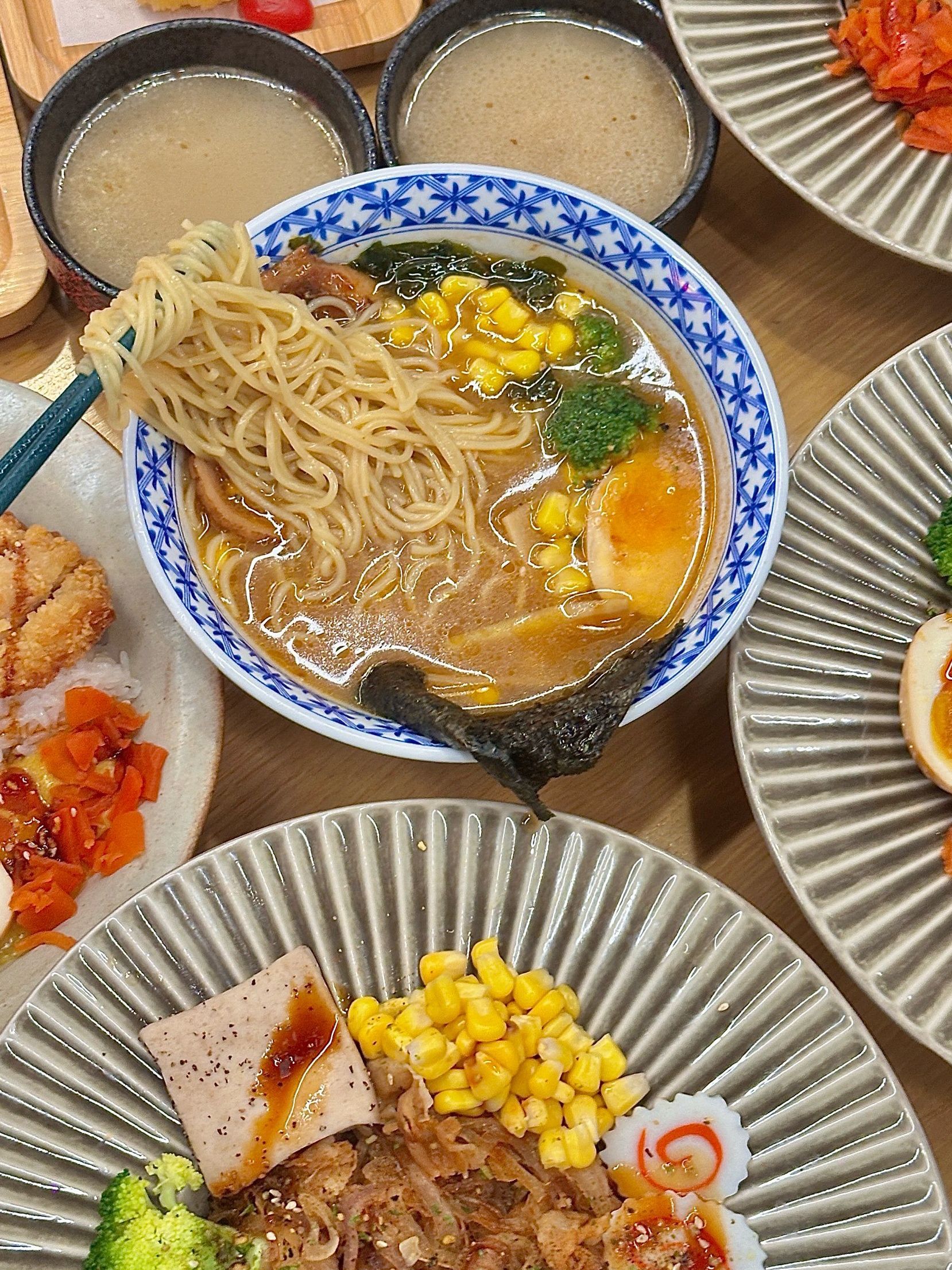 出禾小食堂(温州印象城MEGA店)