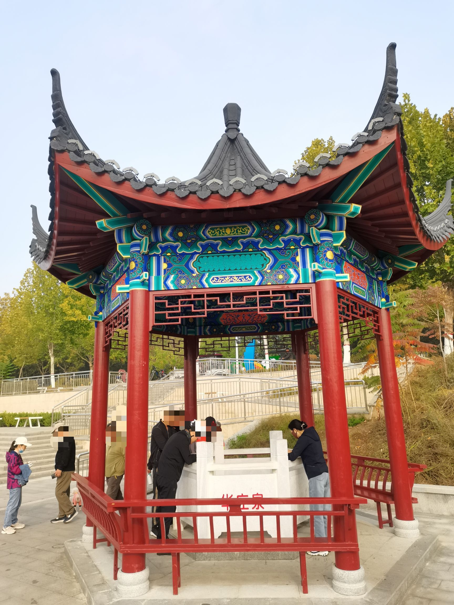 华庄泉旅行图片 1