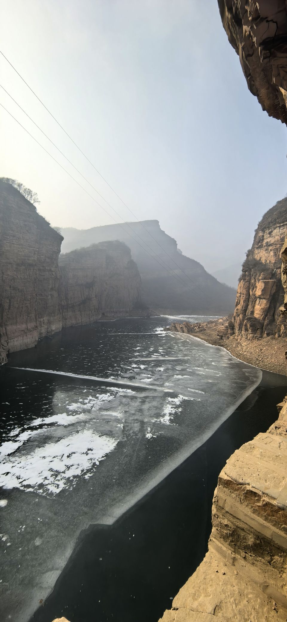 峡沟挂壁公路观景台旅行图片 2