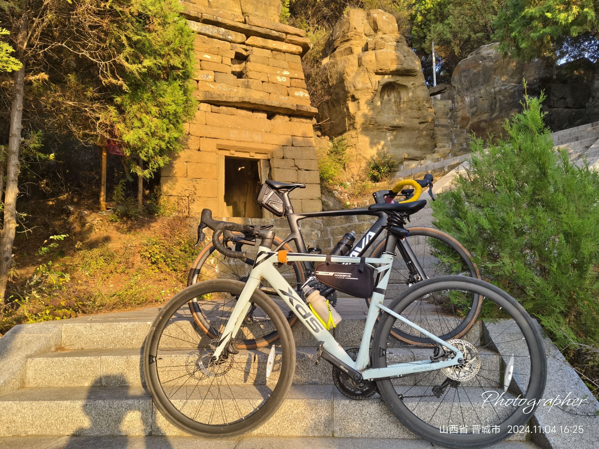 七佛山石窟旅行图片 1