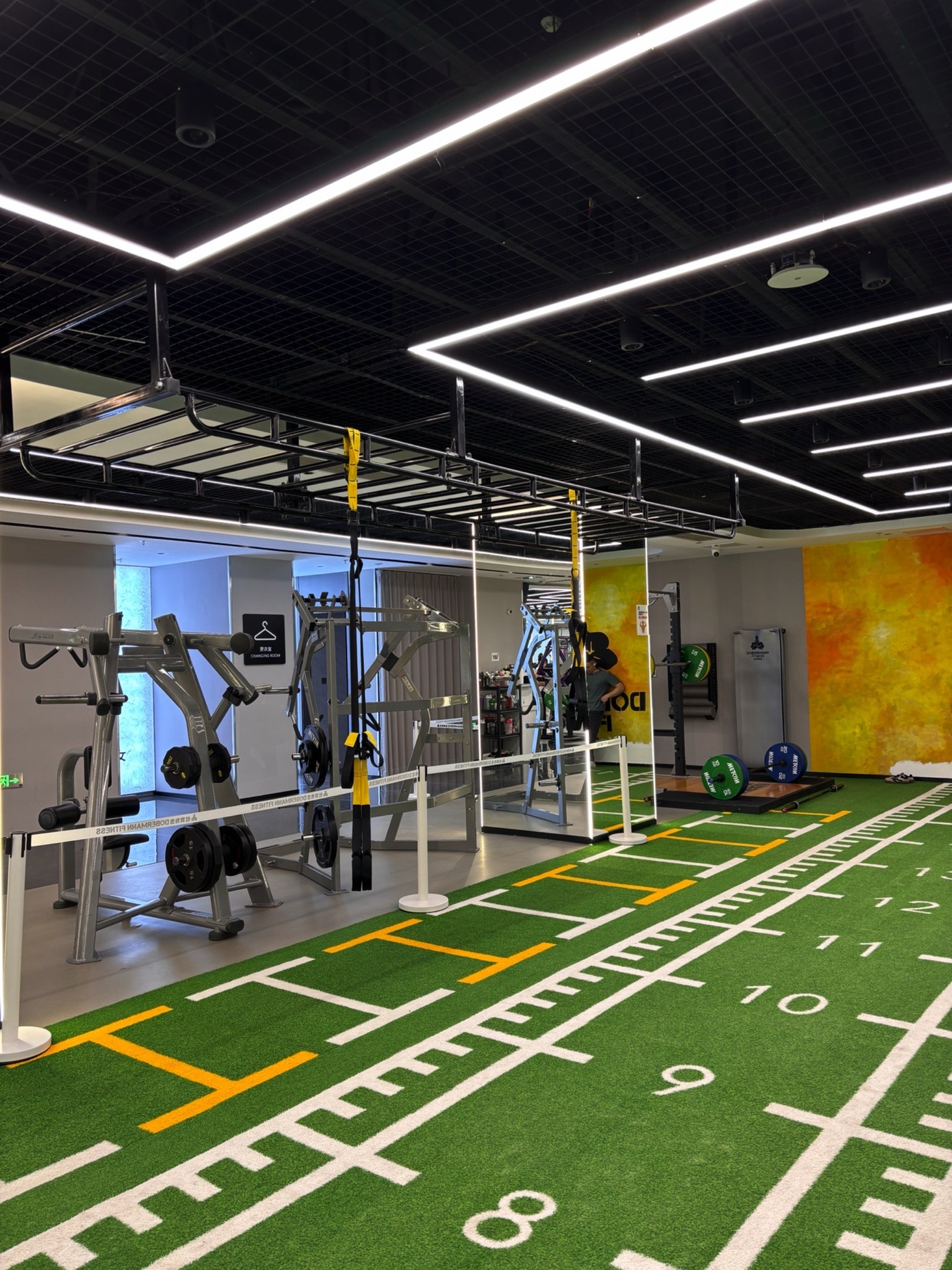 场地封面-杜宾先生健身工作室(凤华店)