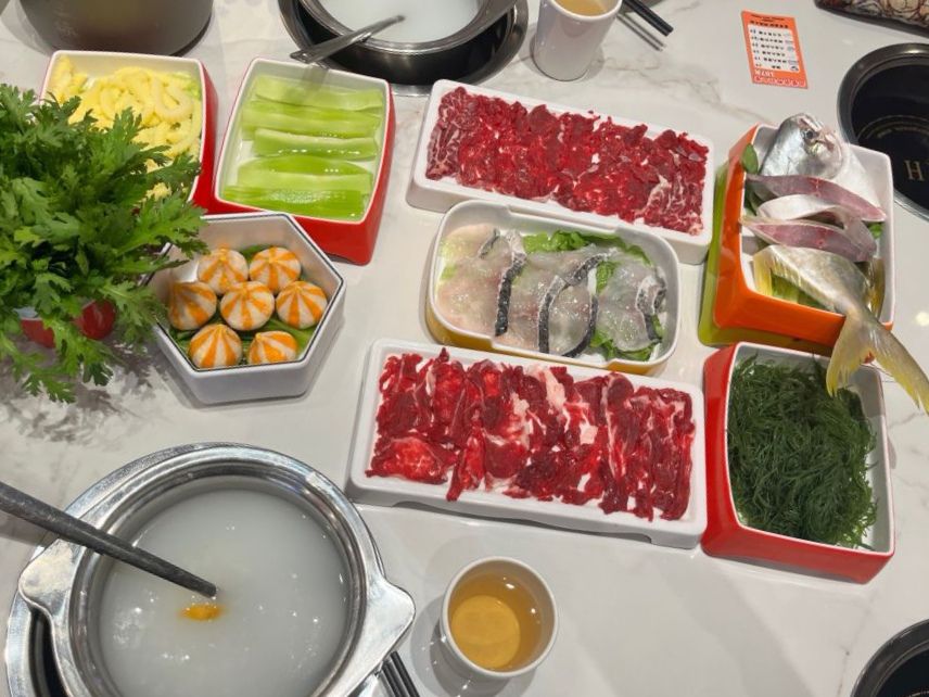 宋三妹煲仔粥·海鲜粥底火锅(友谊阳光城店)