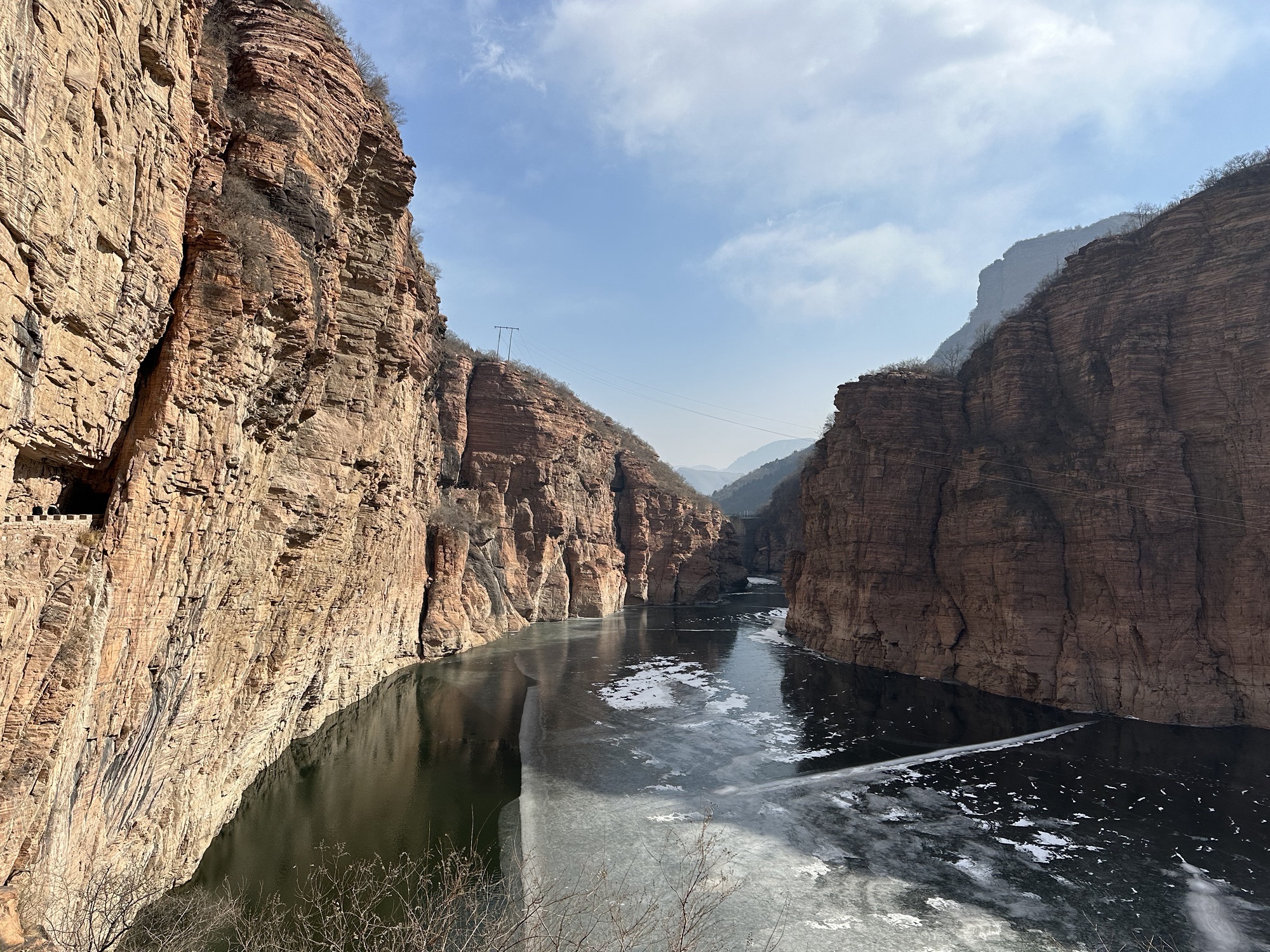 峡沟水库挂壁公路旅行图片 2