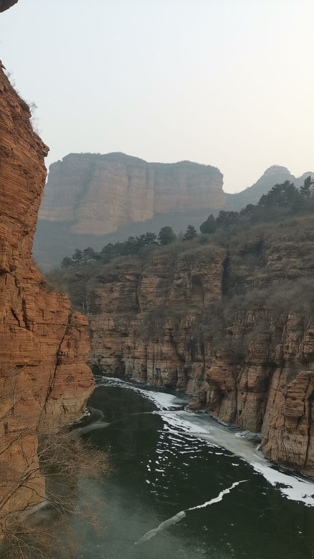 峡沟水库挂壁公路旅行图片 2