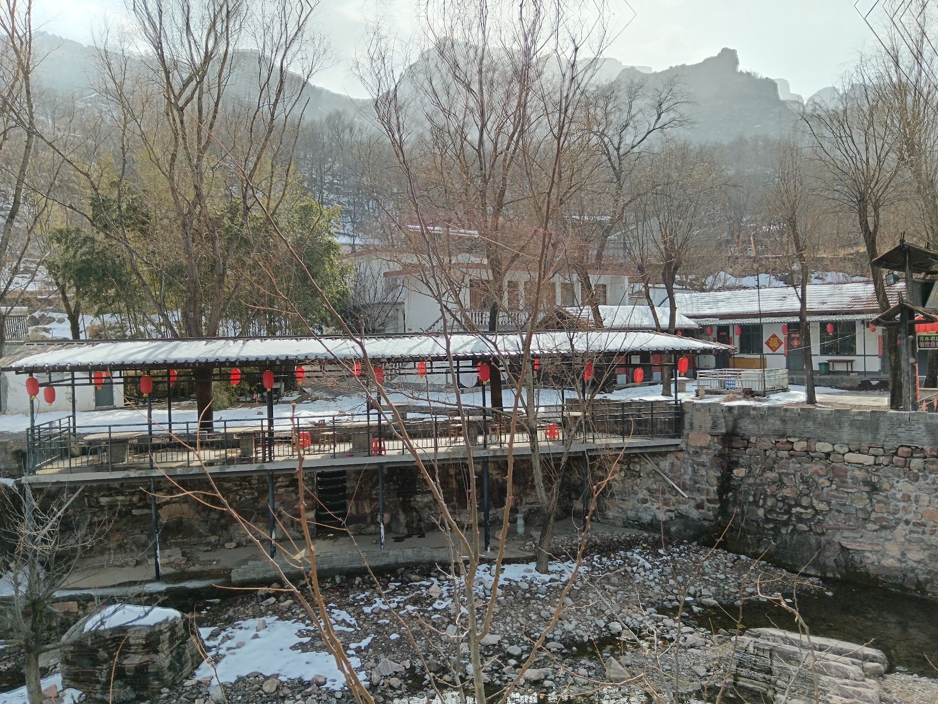 蘑菇洞旅行图片 3