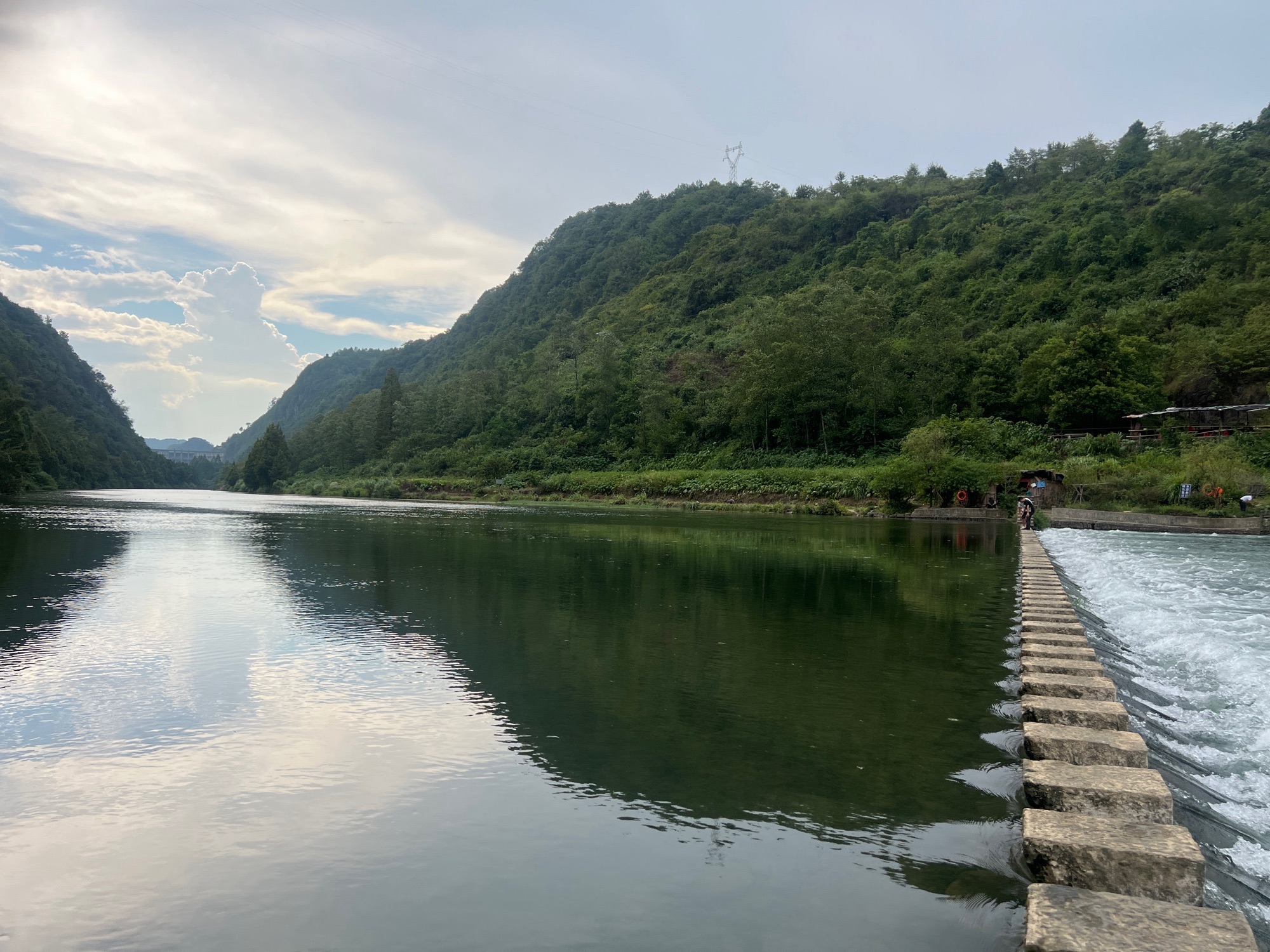 长潭岗网红桥旅行图片 3