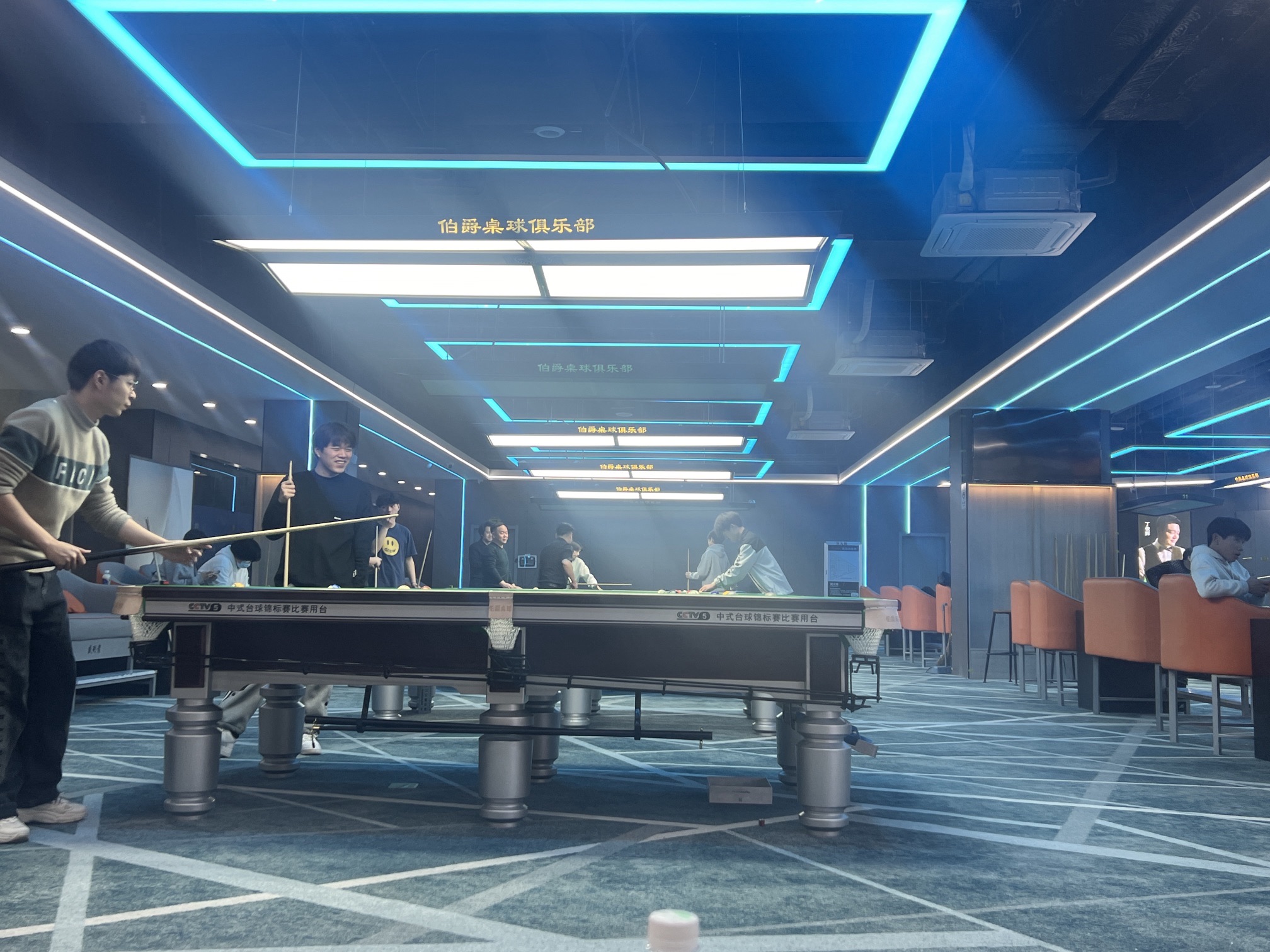 场地封面-伯爵桌球俱乐部(蔡甸购物广场中百仓储店)
