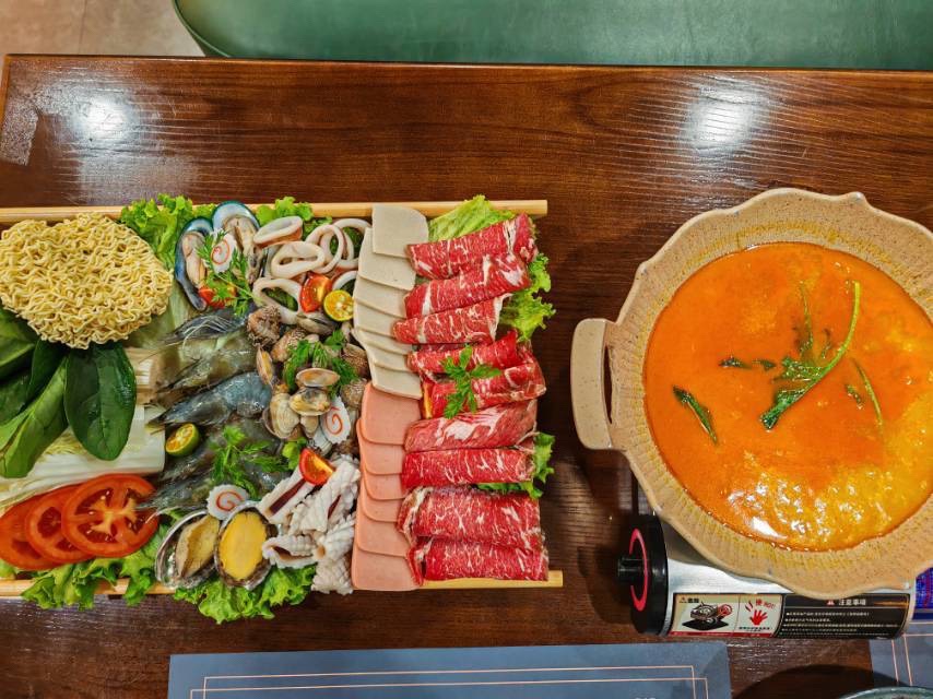 榆林市高新区致味人生融合餐厅(曼哈顿南门店)