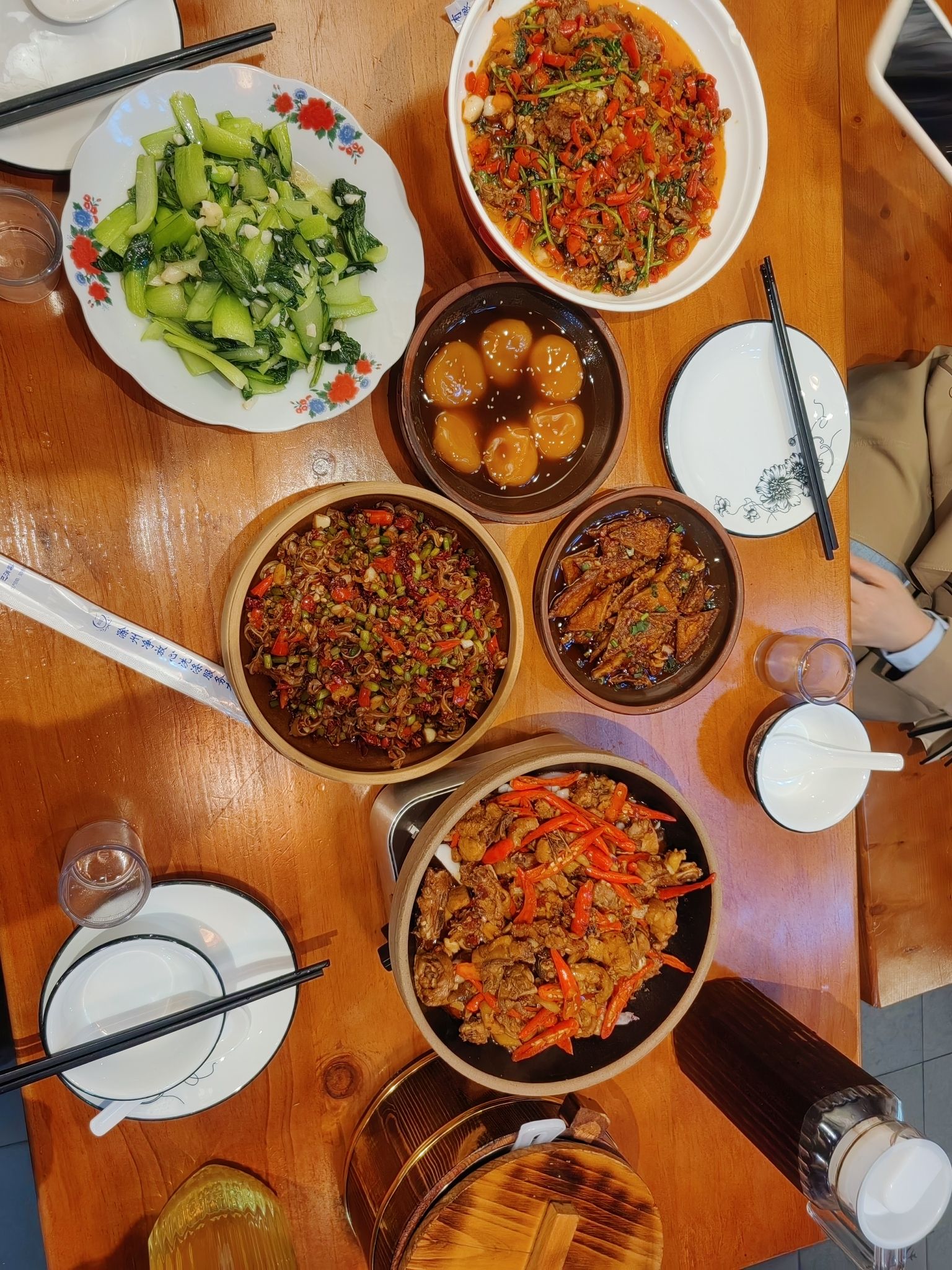 湘钵钵湘菜馆