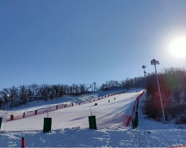 长春莲花山冰雪欢乐谷旅行图片 1