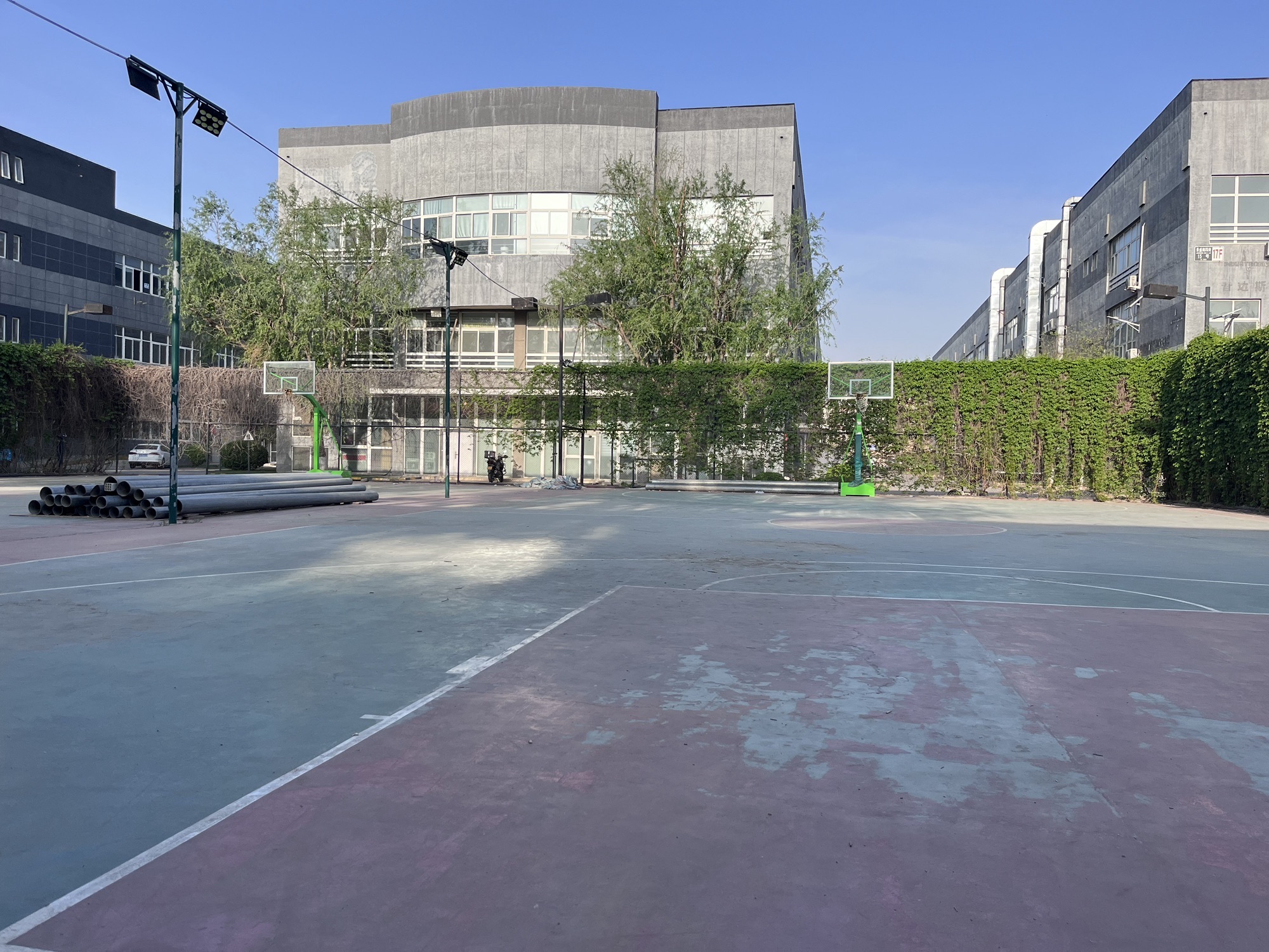 场地封面-联东U谷露天篮球场