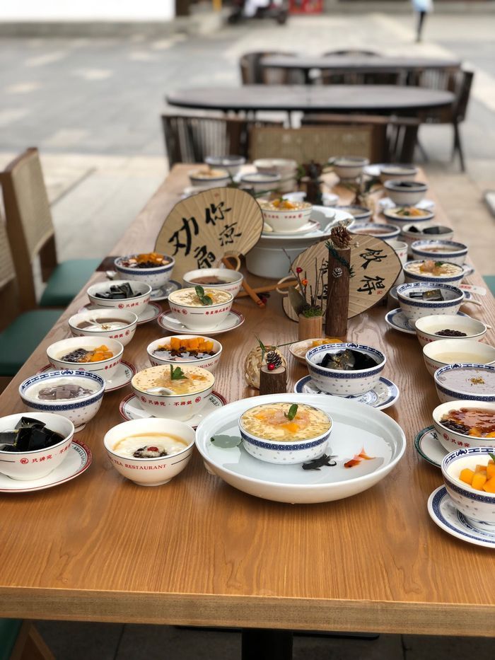 粤皇港式茶餐厅(竹里香街店)