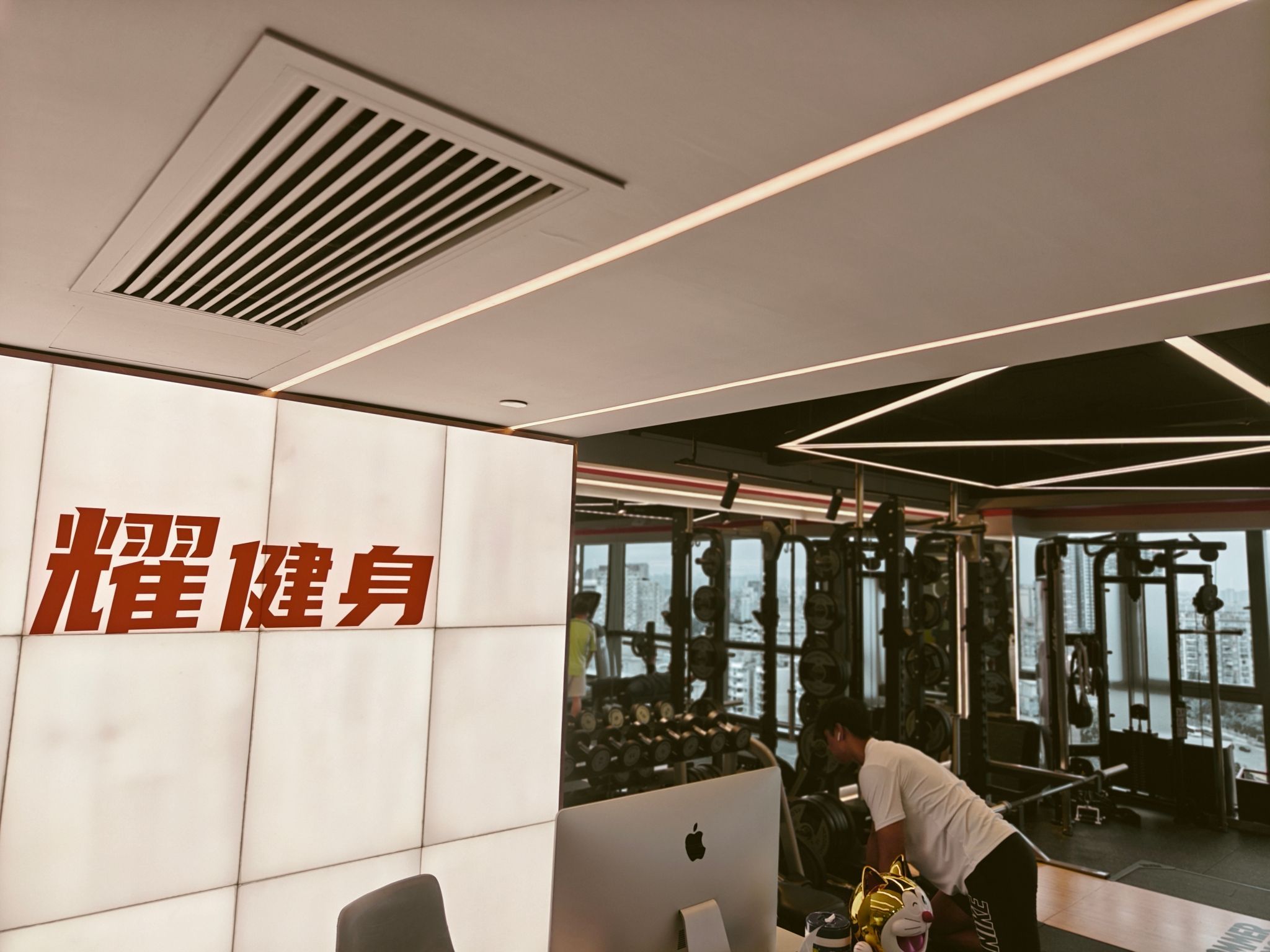 场地封面-耀健身私教馆(解放大厦3座店)