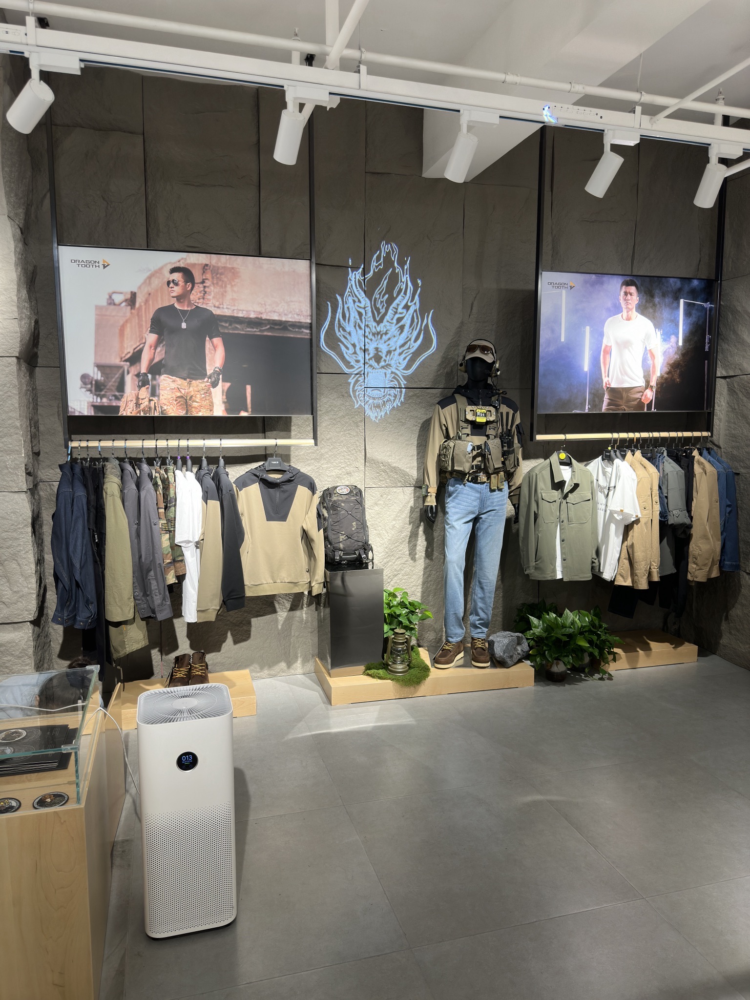 龙牙战术服装(天津店)