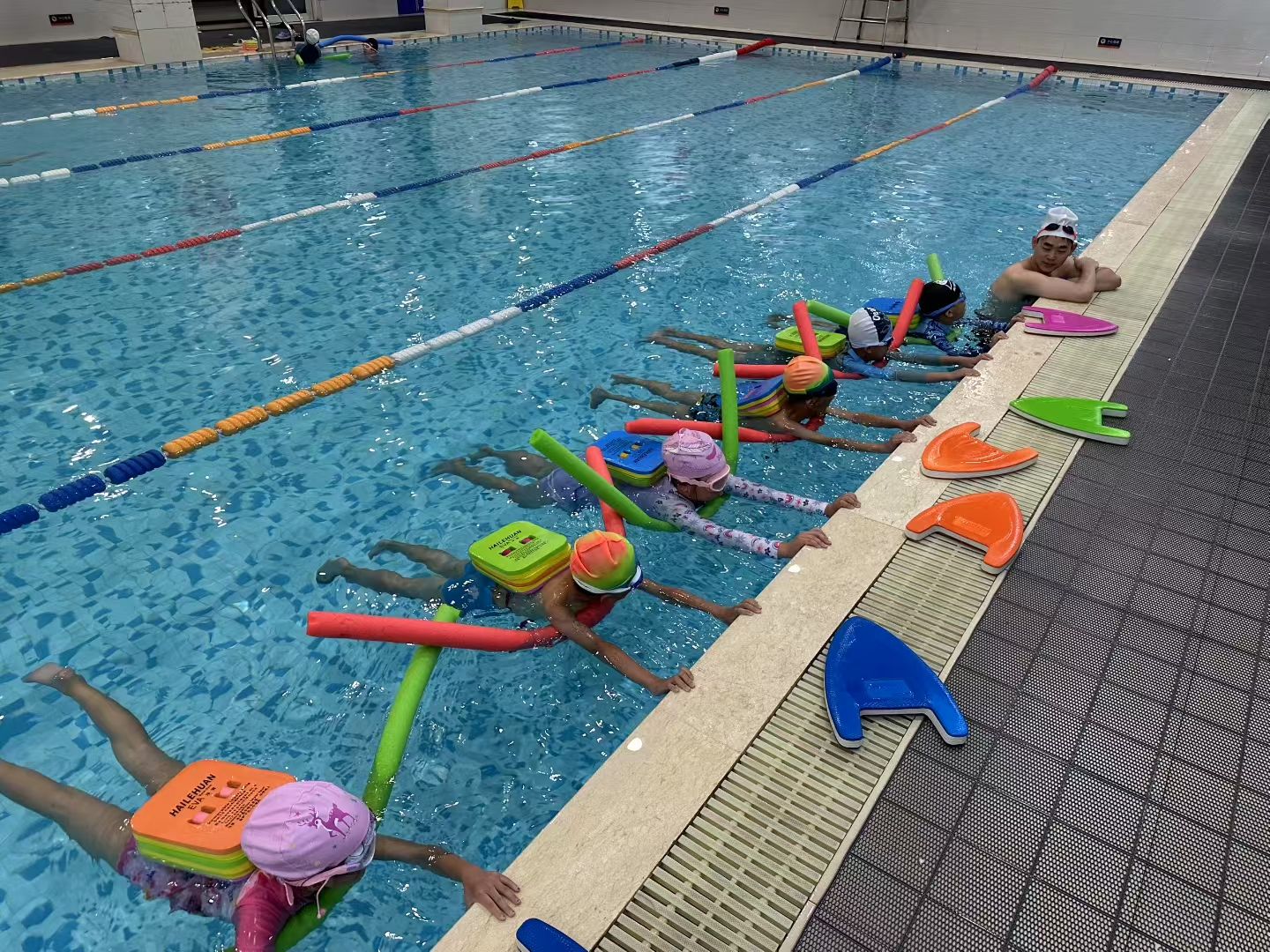 场地封面-海力体育·游泳健身(郫都弗莱明戈店)