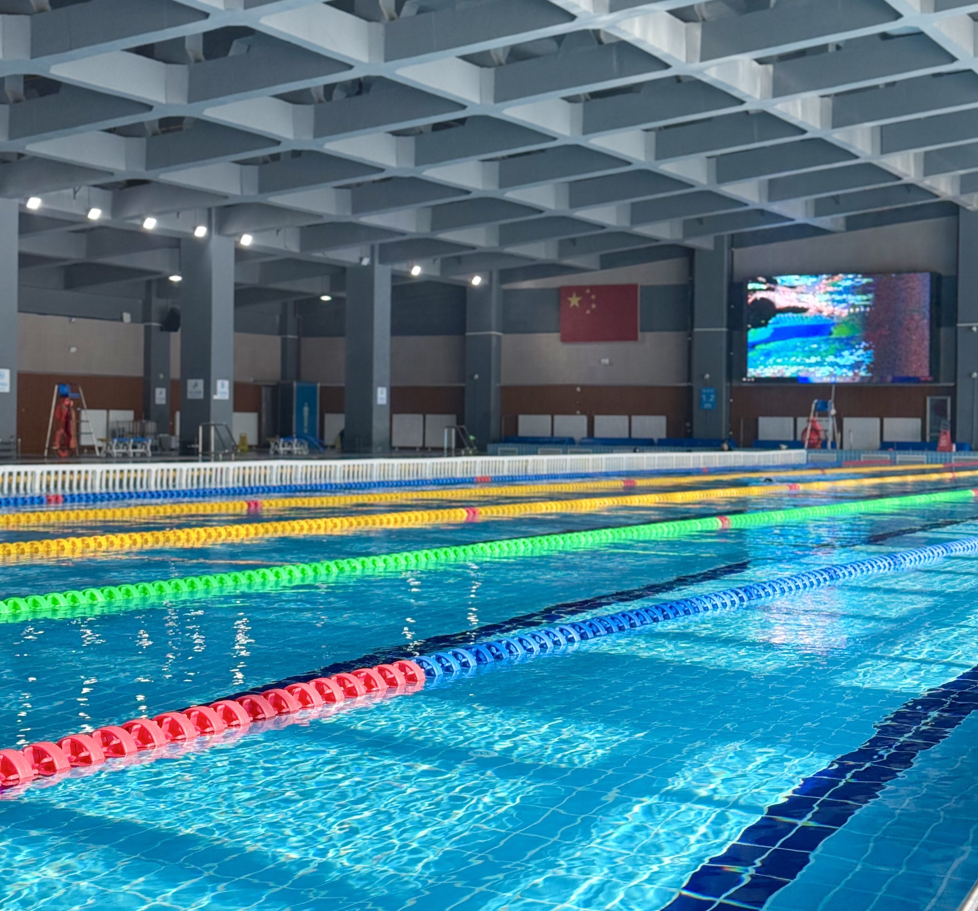 场地封面-武汉纺织大学(阳光校区)游泳馆