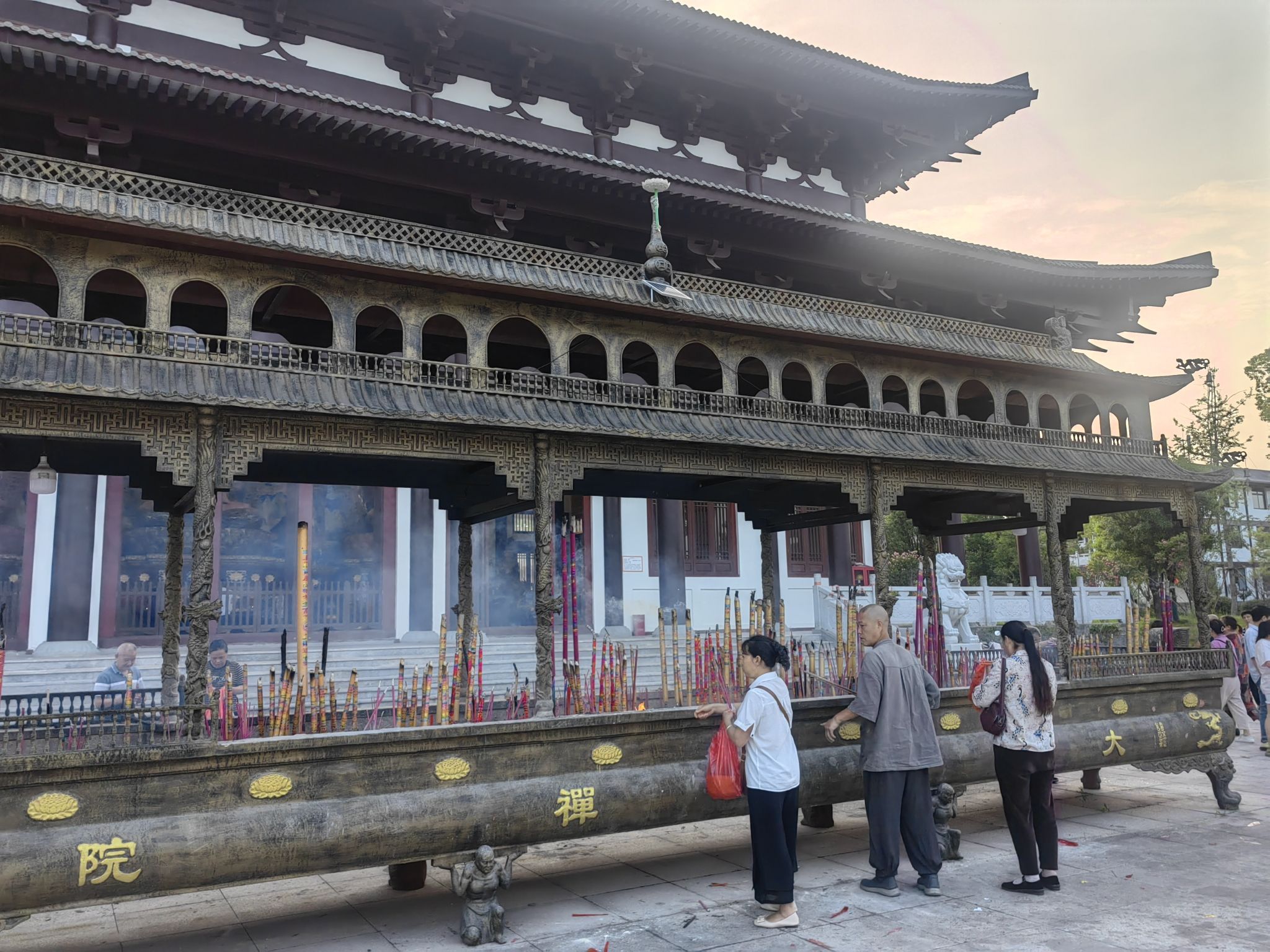 大佛寺实景照片
