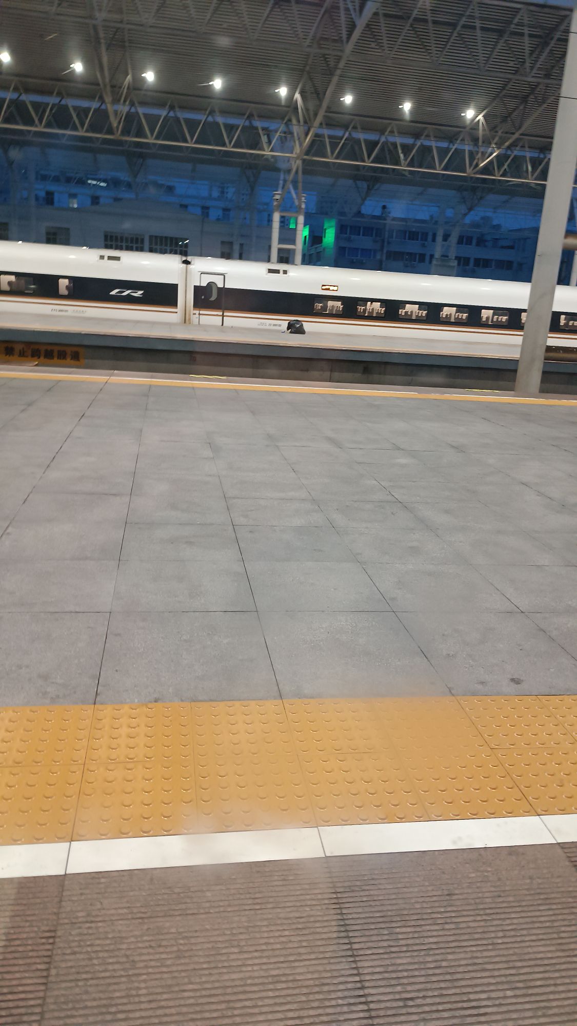 成都西站(出站口)