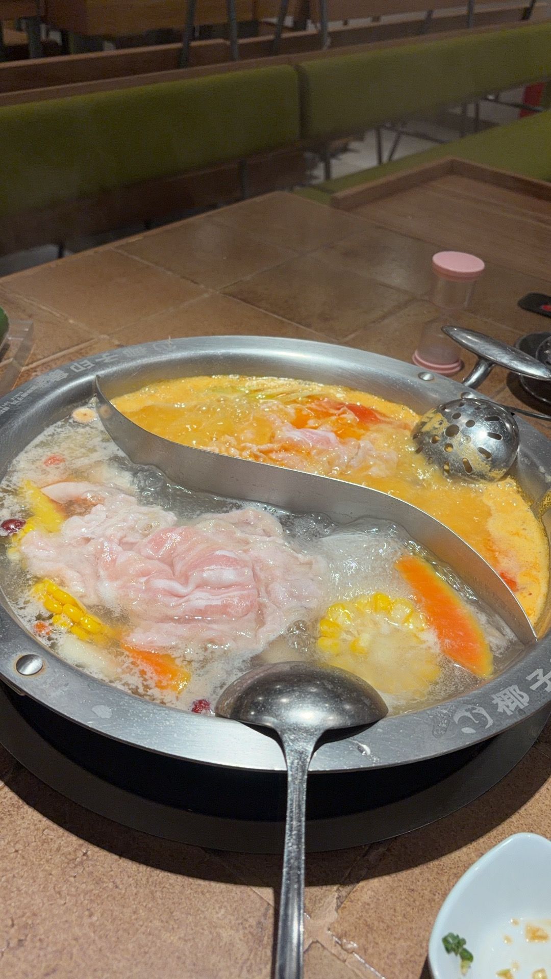 椰子印象椰子鸡•糟泊醋(三亚蓝海店)