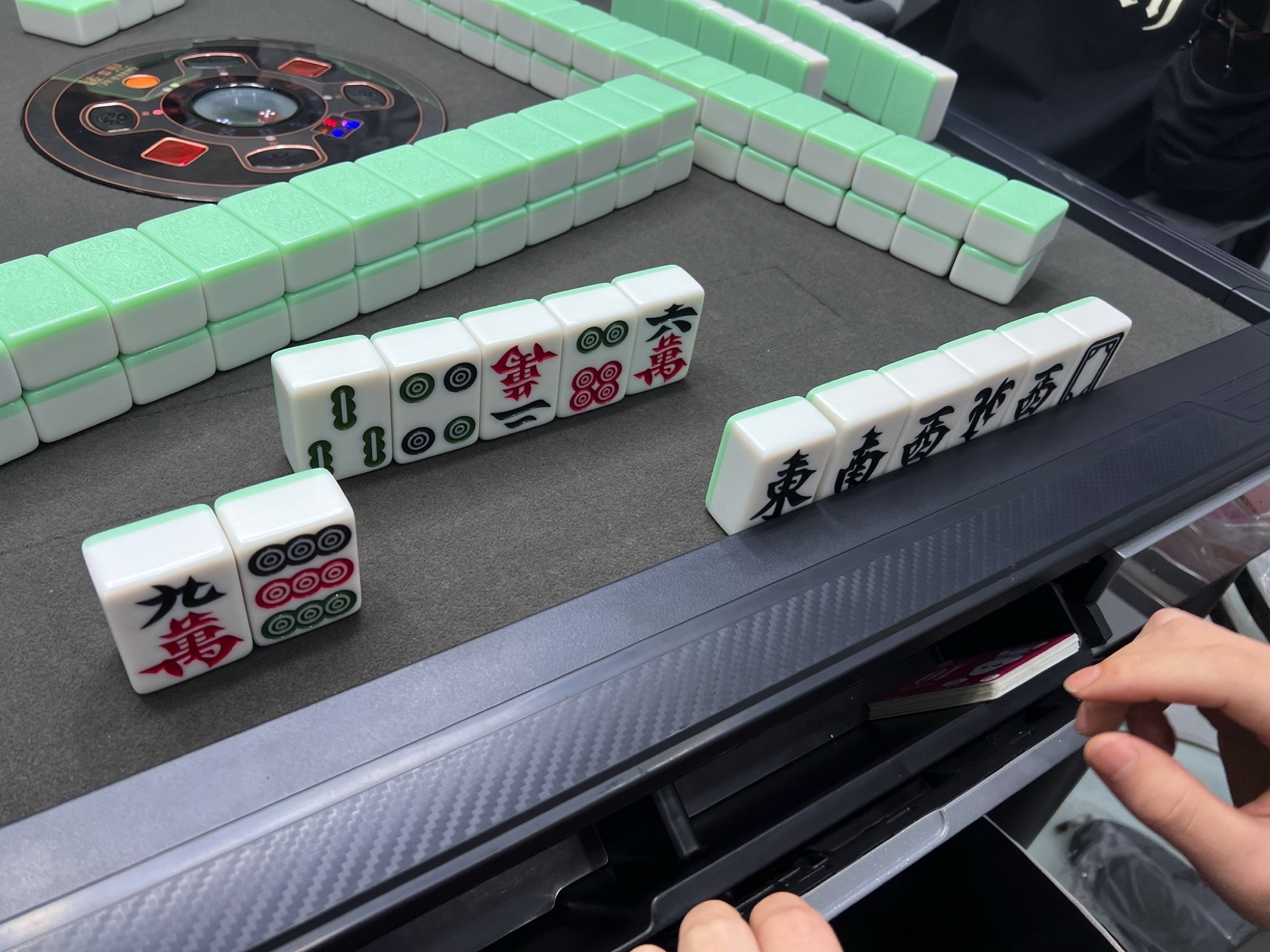 场地封面-雀潮24小时自助桌球棋牌(龙洞迎福店)