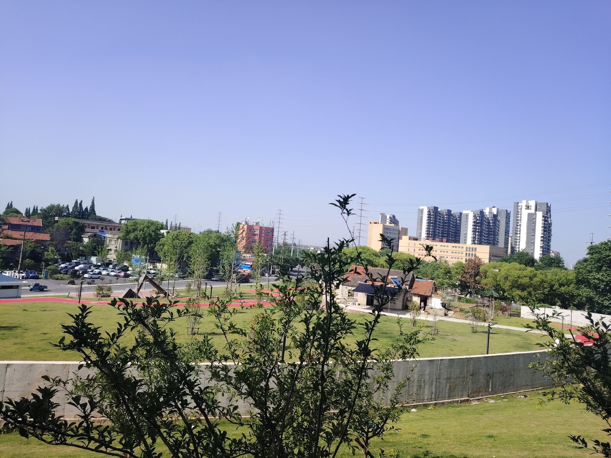四褐山党建文化公园旅行图片 1