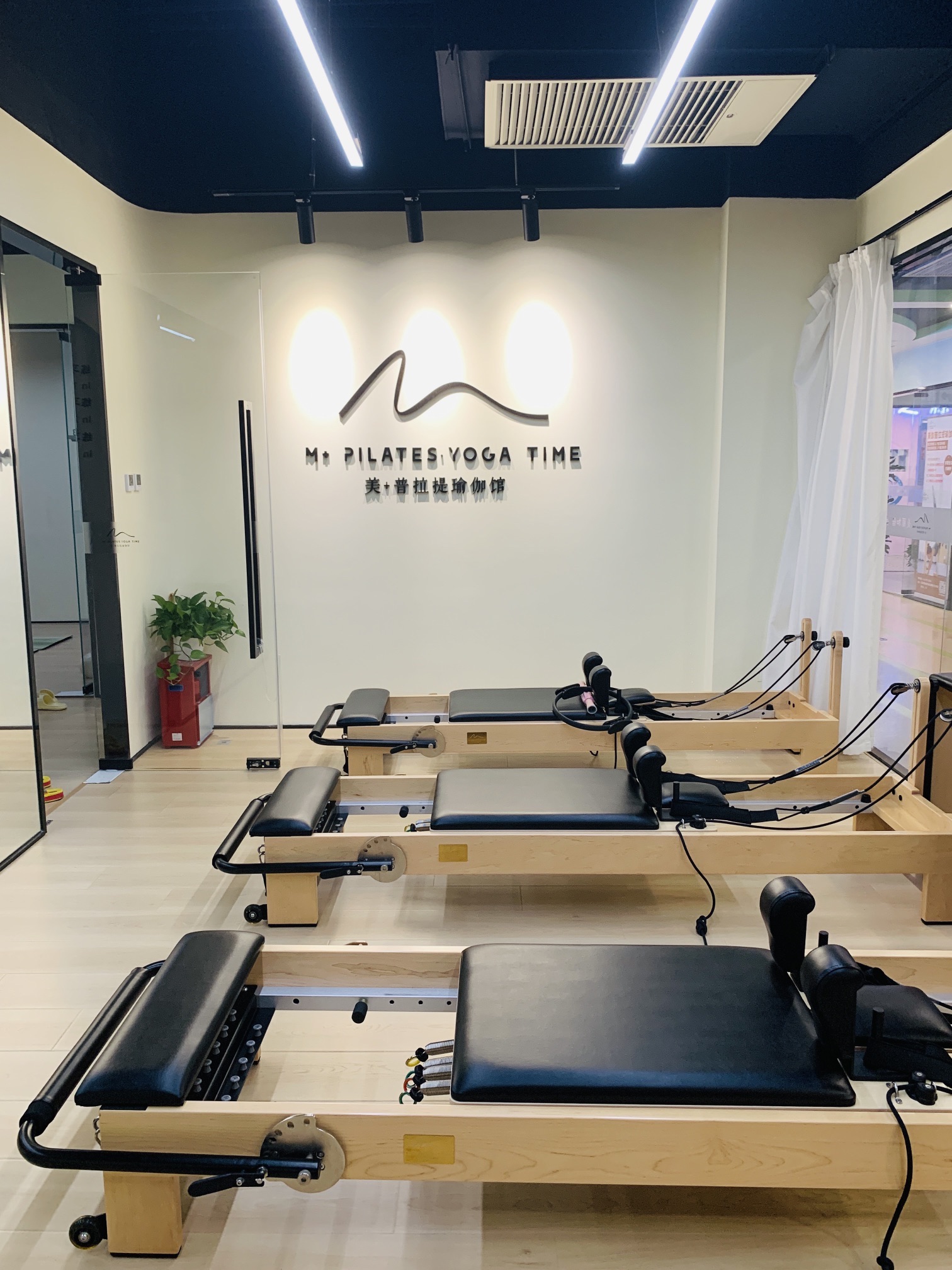 场地封面-M+普拉提·瑜伽