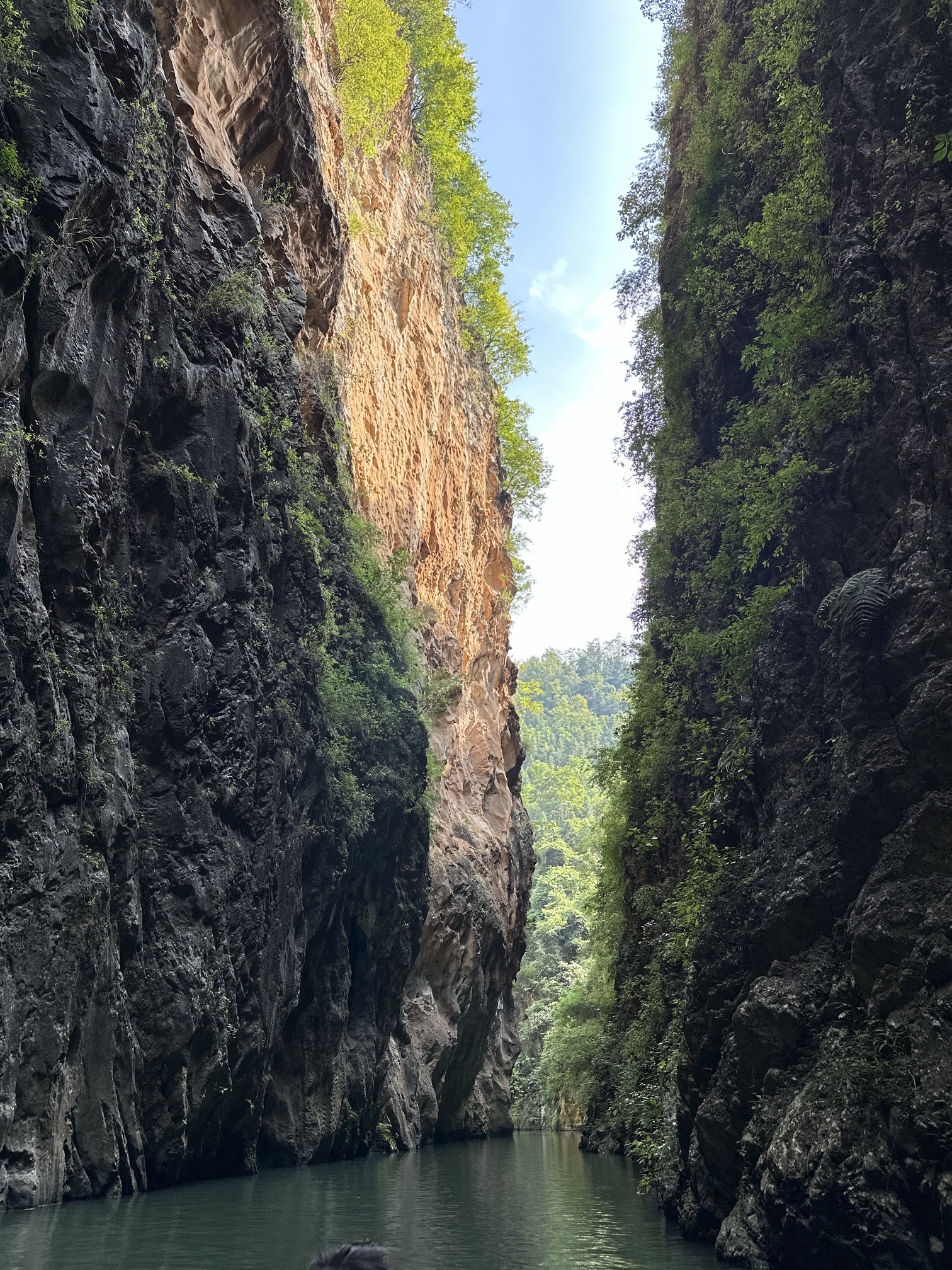 锅圈岩瀑布景区旅行图片 1