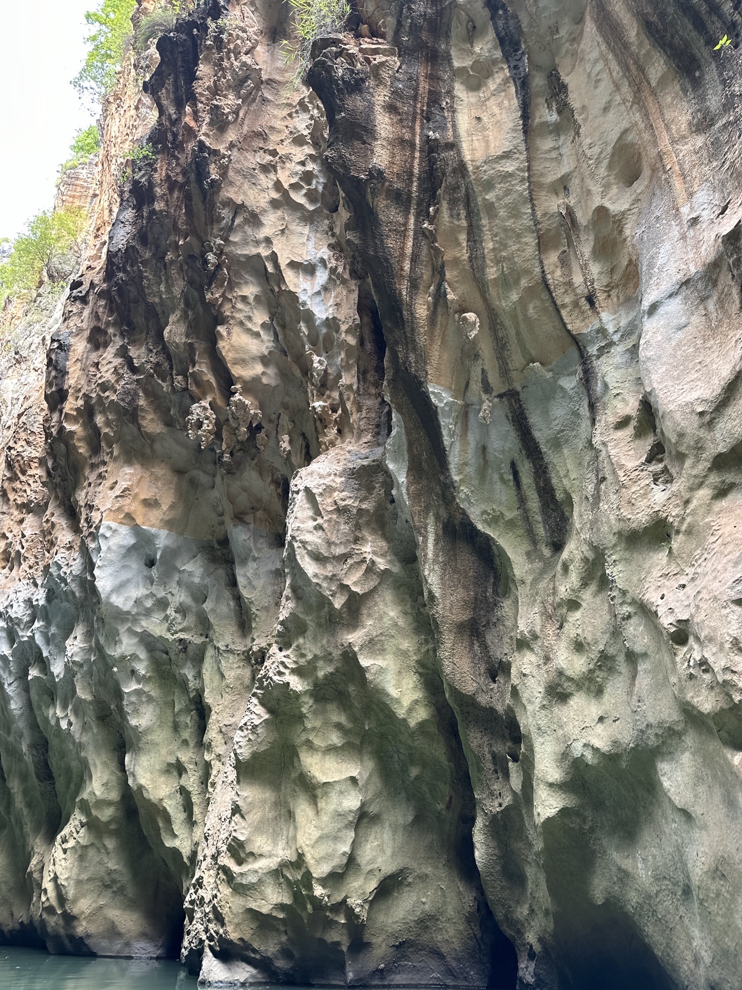 锅圈岩瀑布景区旅行图片 3
