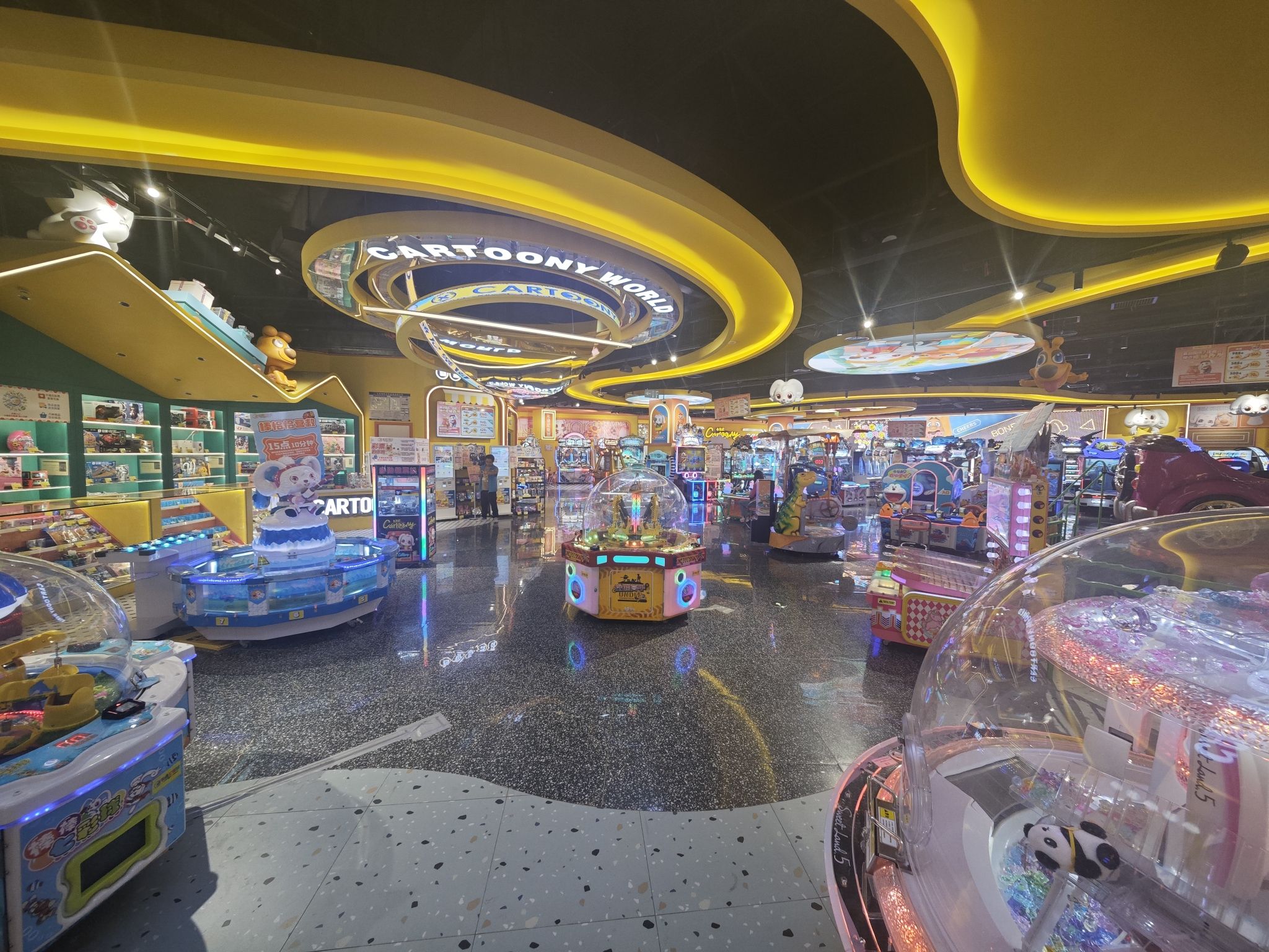 场地封面-卡通尼乐园(西安荟聚店)