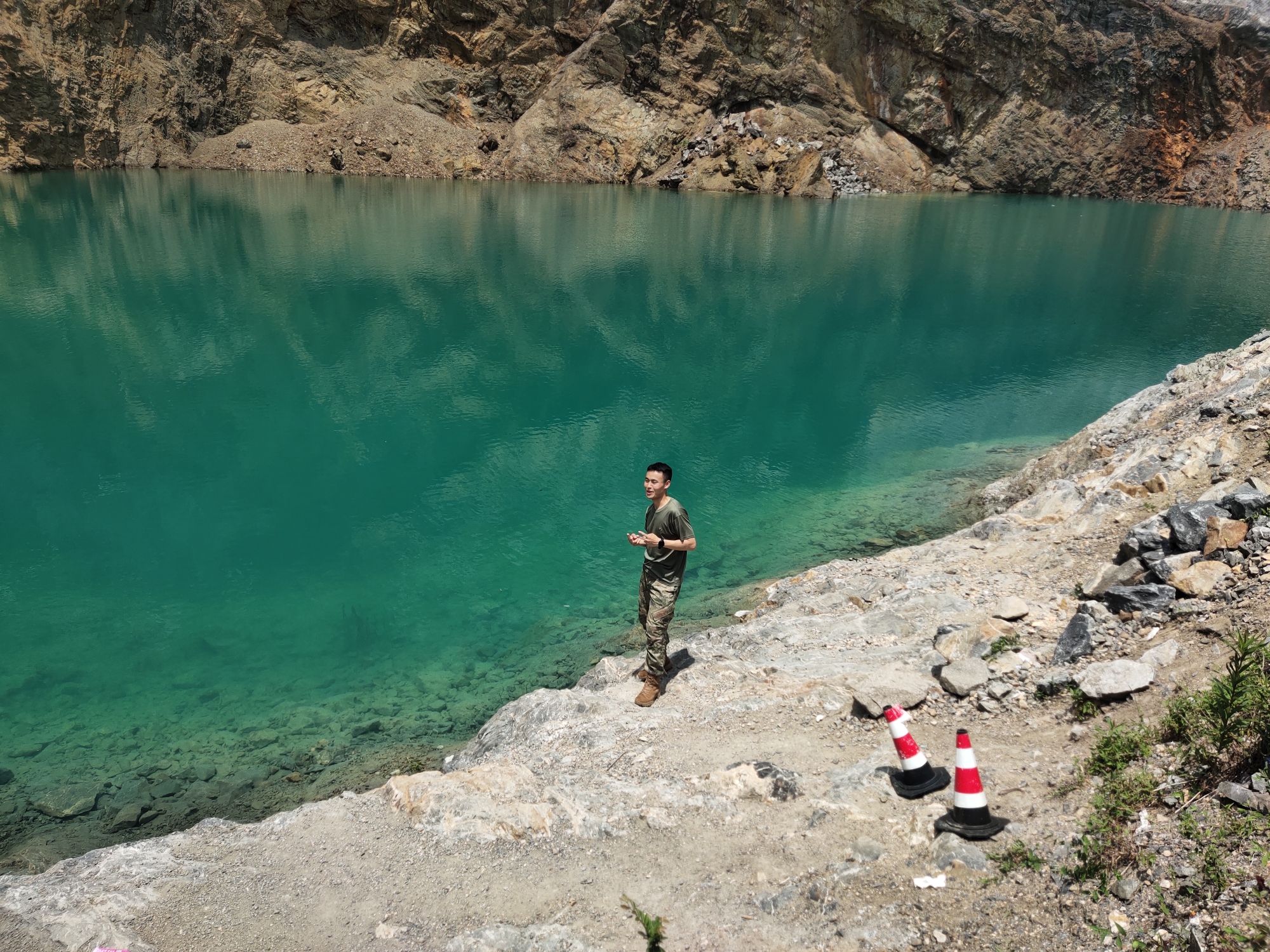 小蓝湖旅行图片 3