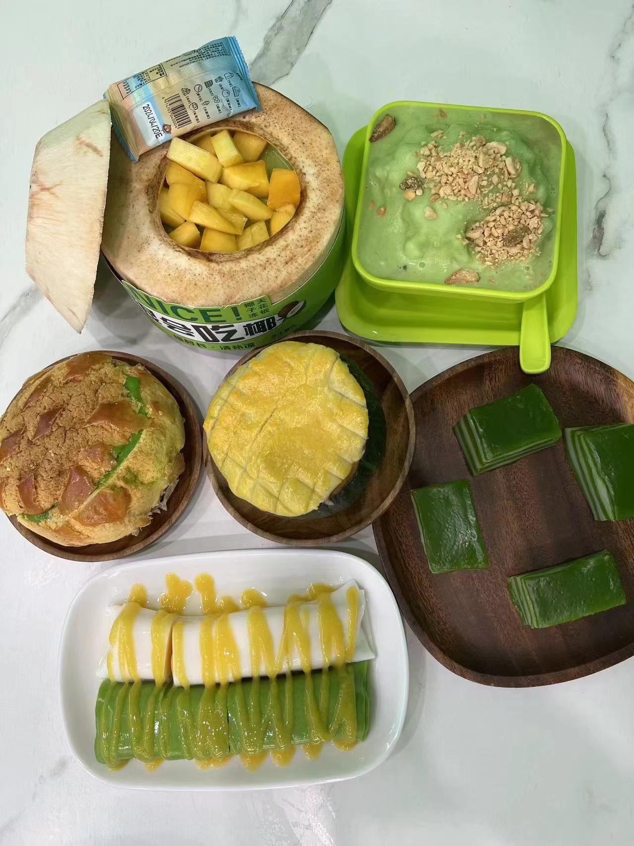 椰村长.冰激凌清补凉.斑斓菠萝包(小镇店)