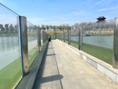 人民公园沉水廊道旅行图片 1